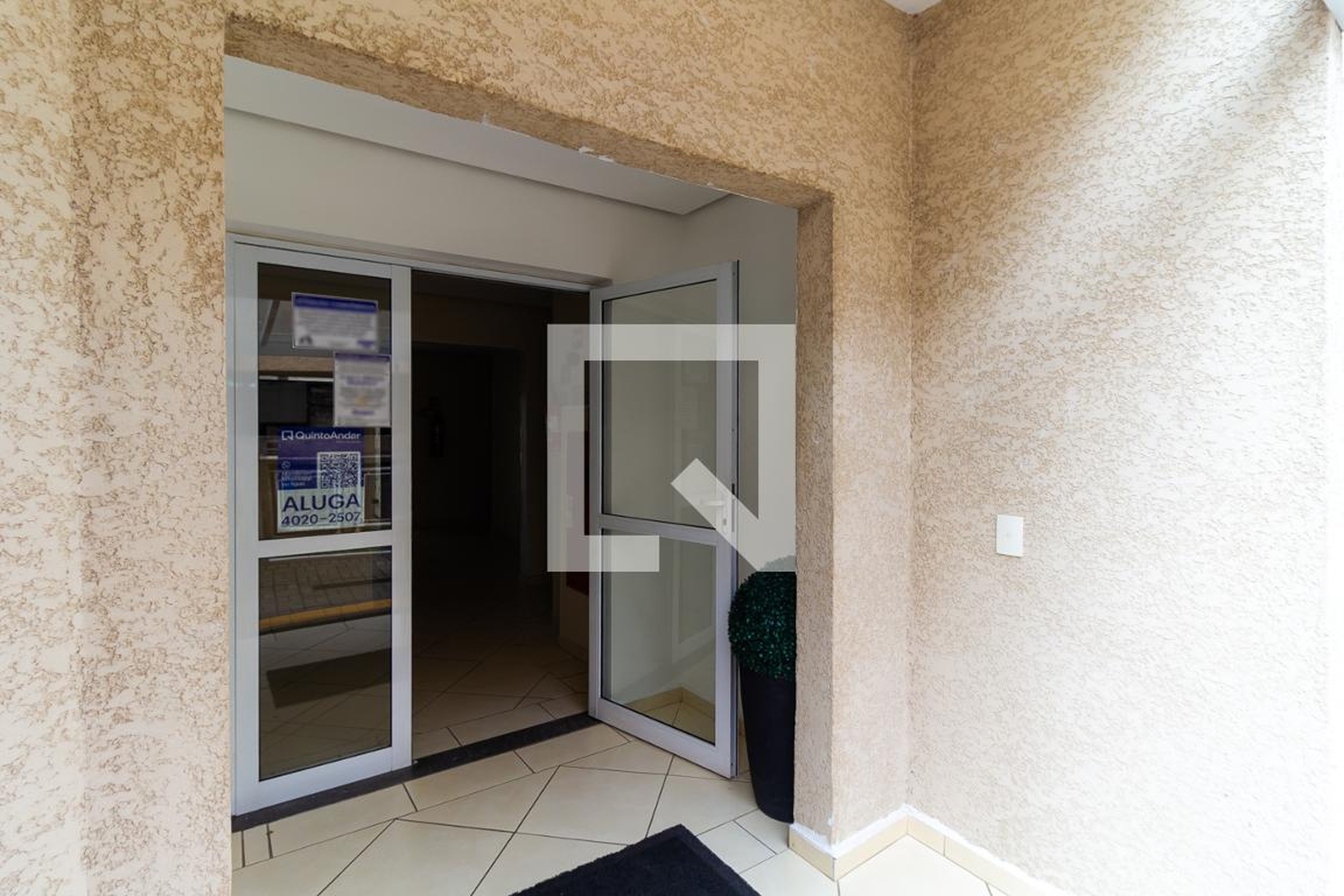 Hall de Entrada - New in Spot