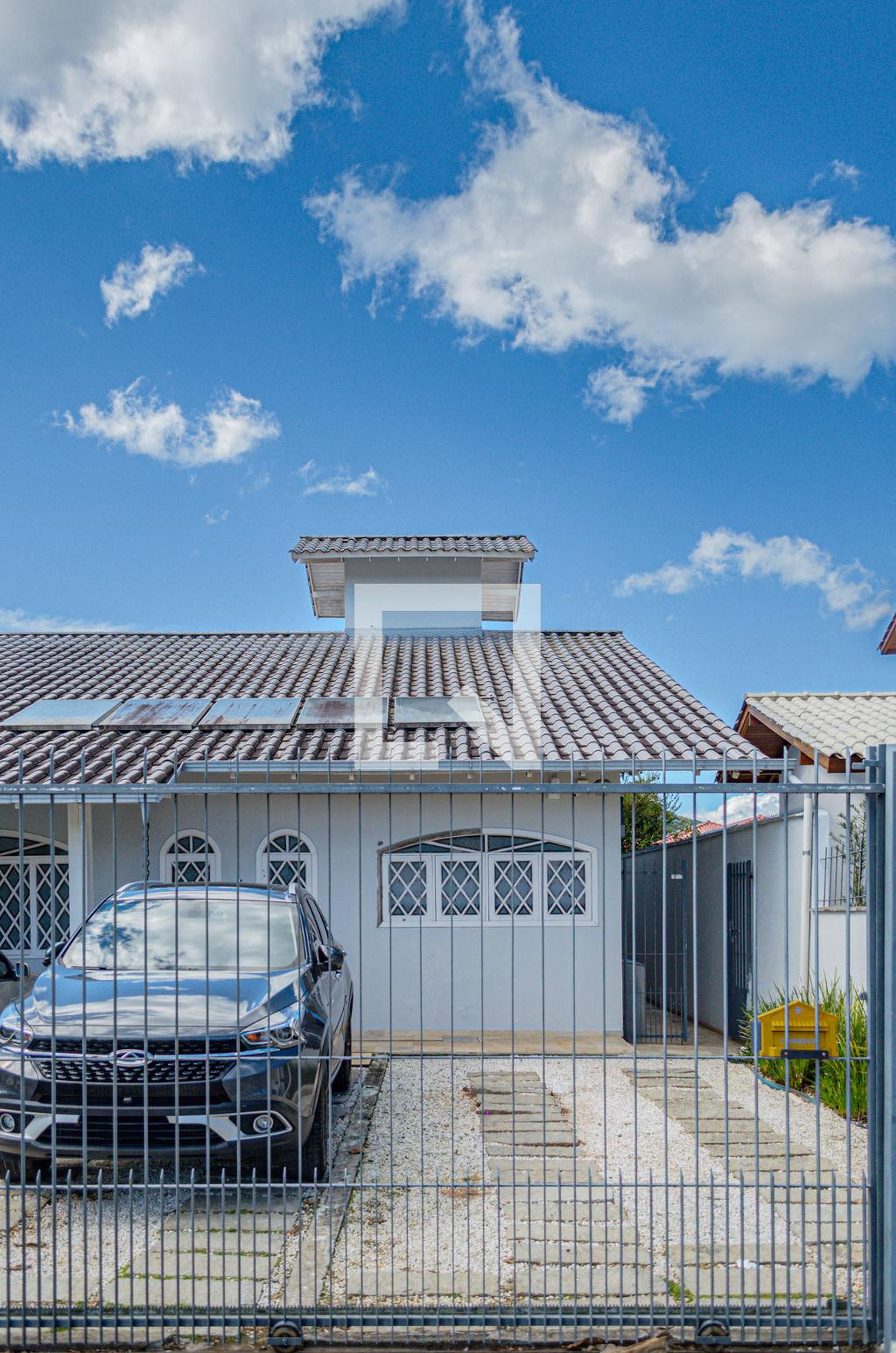 Fachada Condomínio em Rua Abílio Costa, 178