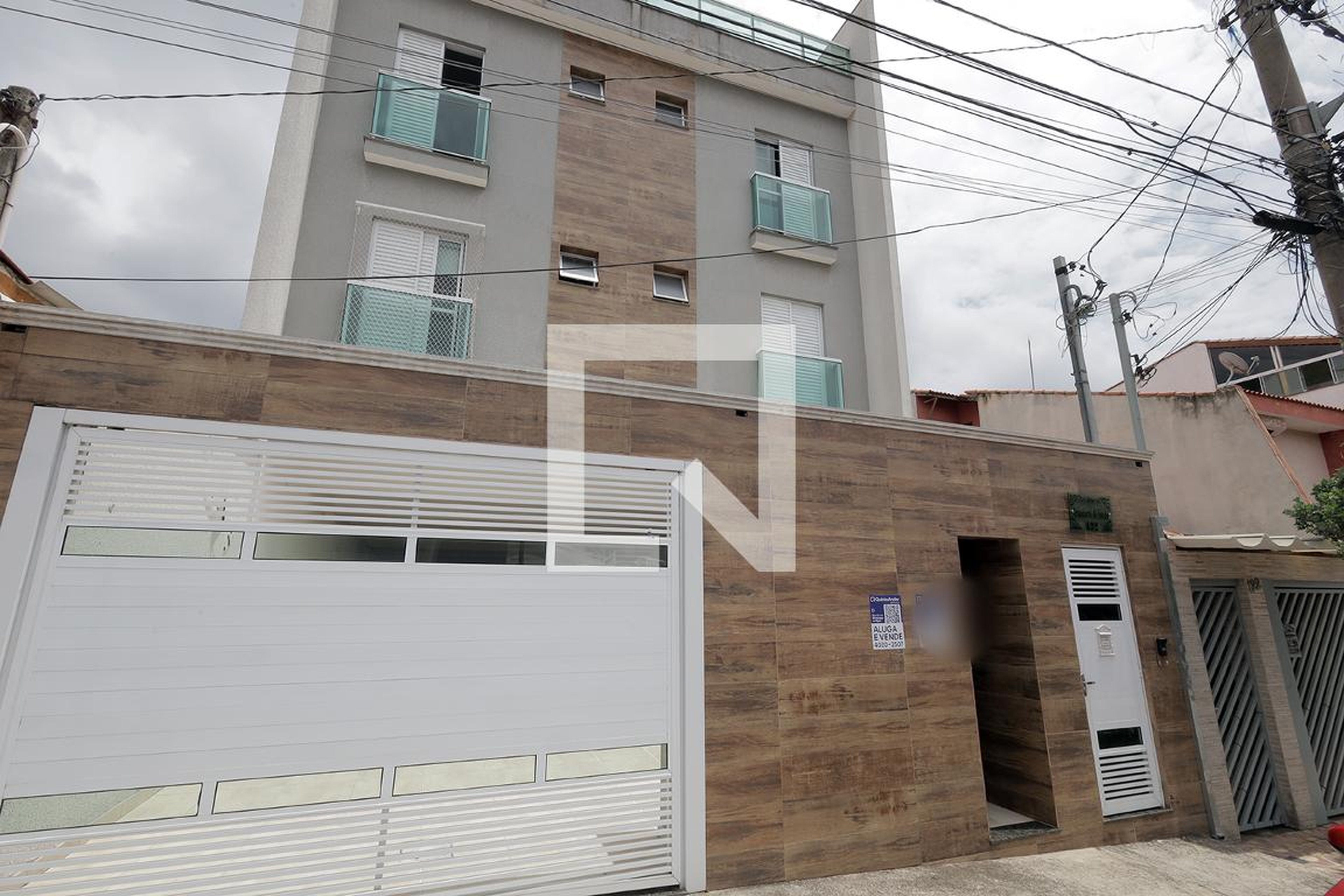 Fachada Condomínio em Rua Francisco de Souza, 132