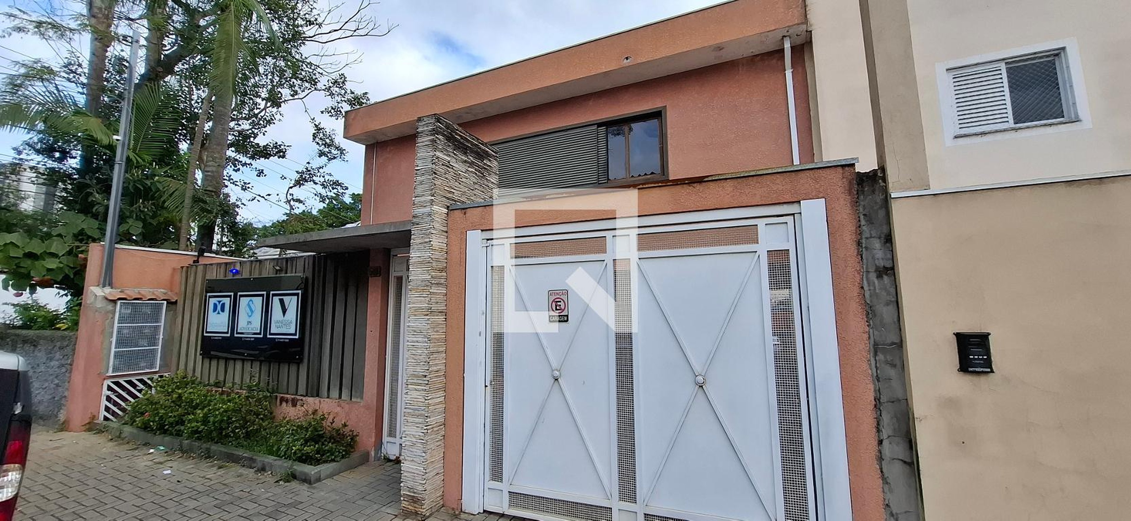 Fachada Condomínio em Rua Natal, 518