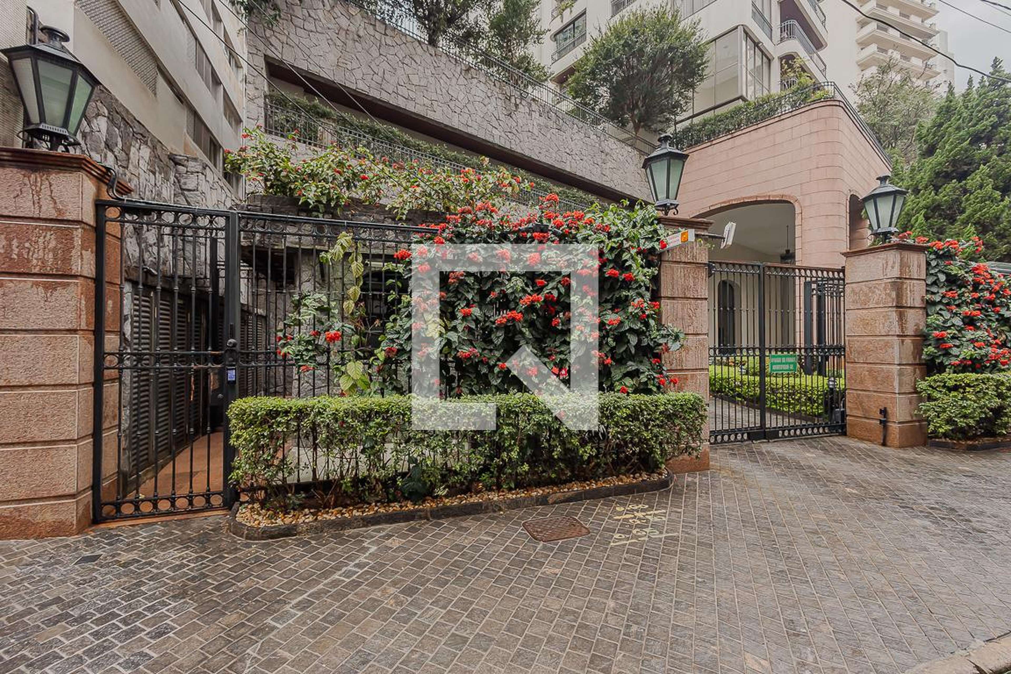 Fachada Condomínio Tower Hills