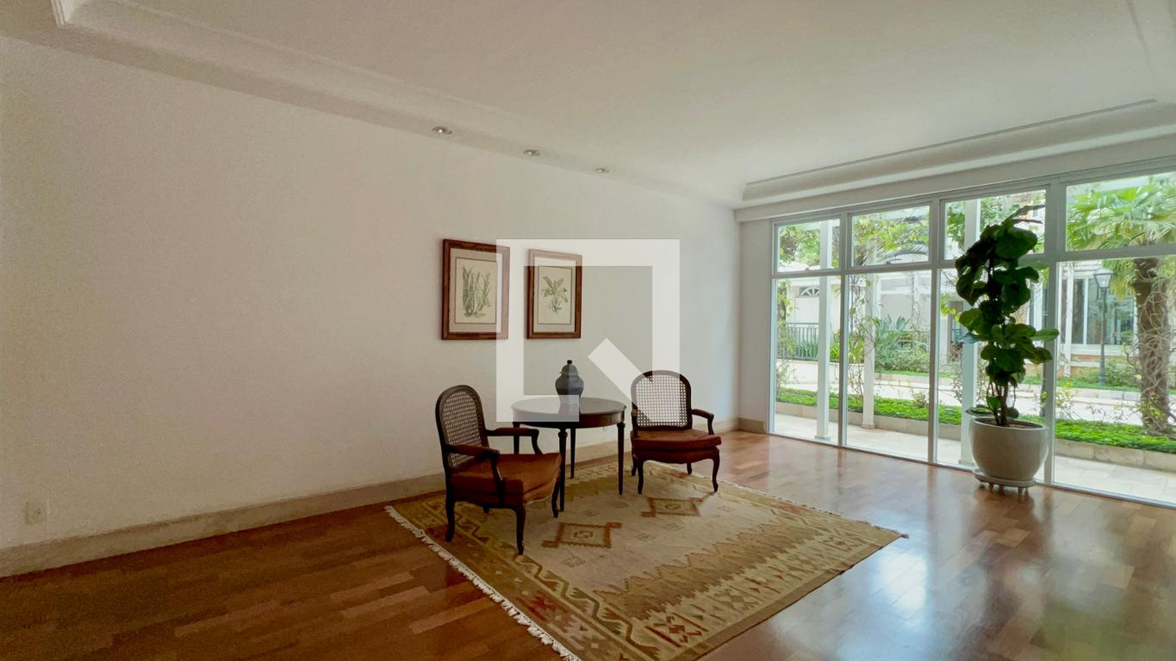 Hall - Villa Jardins