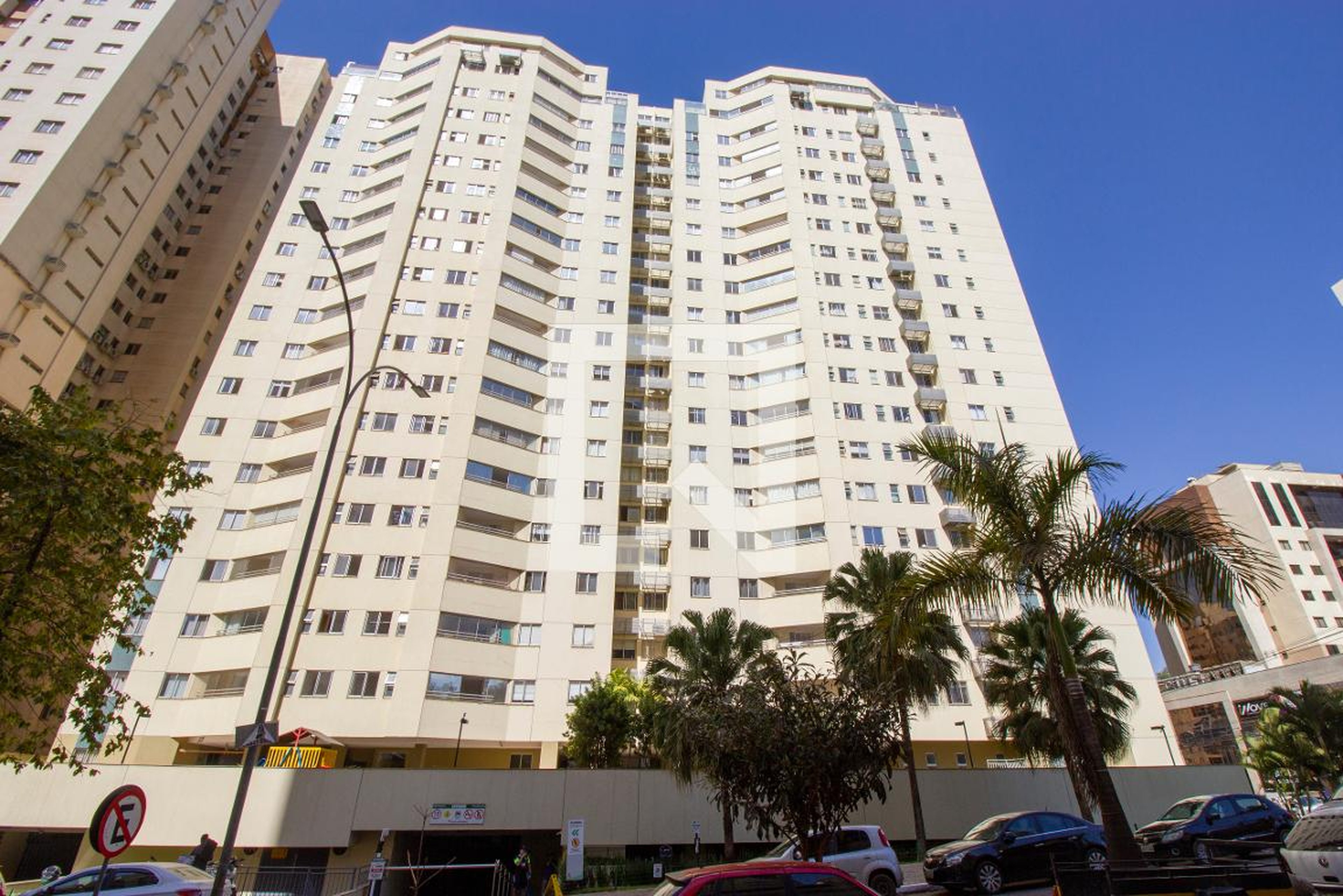 Fachada Condomínio Via Club Residence