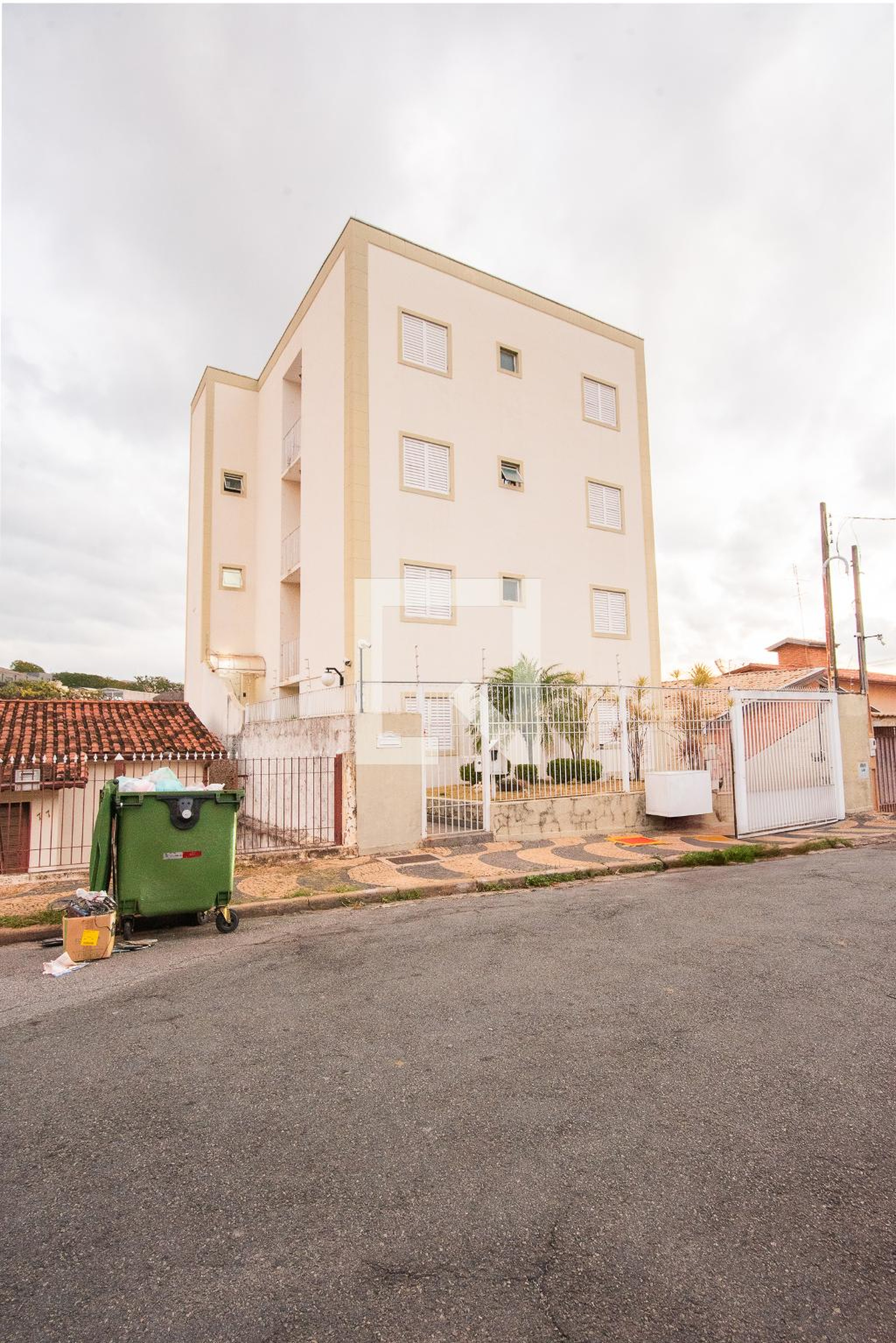 Fachada Edifício José Maria Francischett