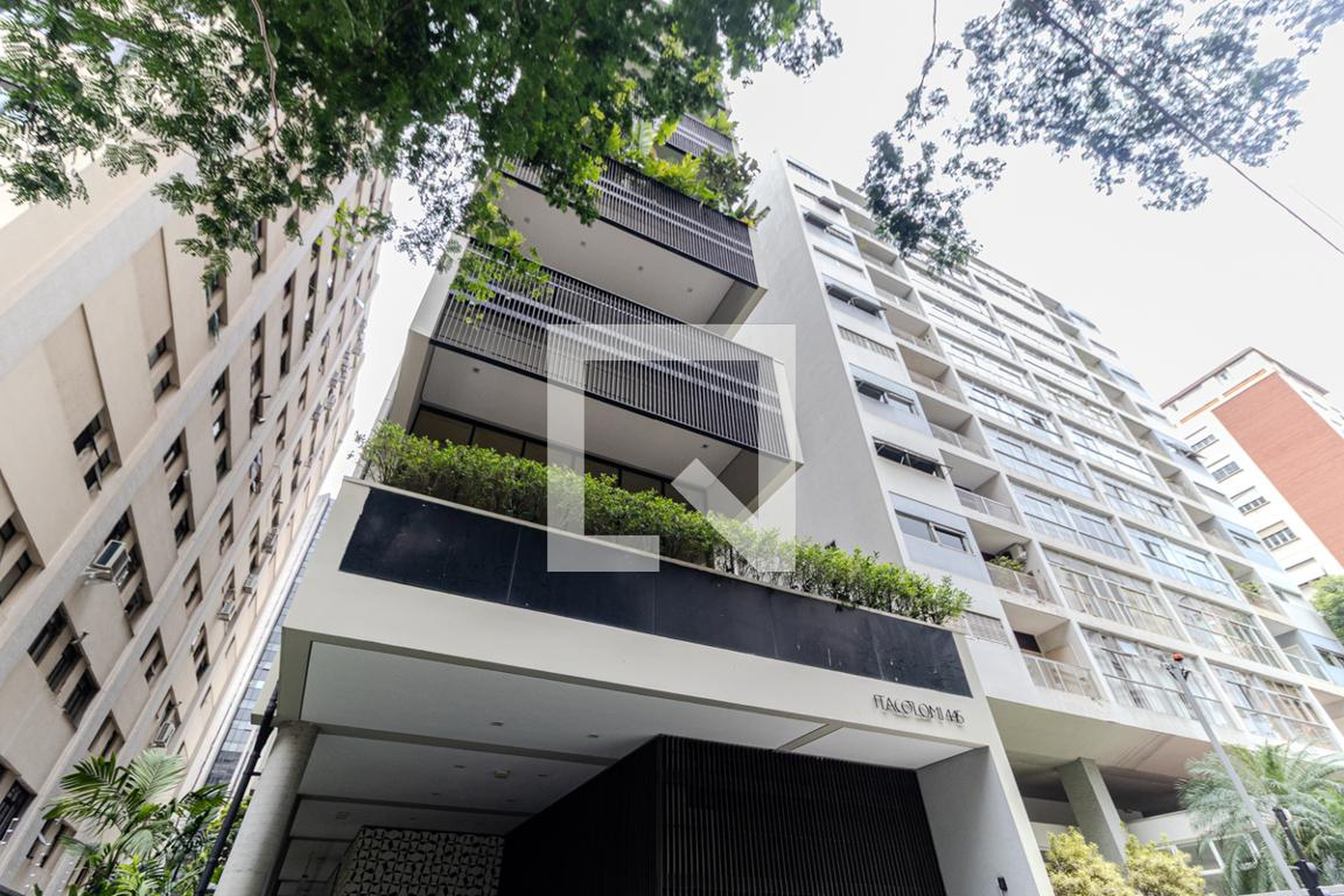 Fachada Condomínio Itacolomi