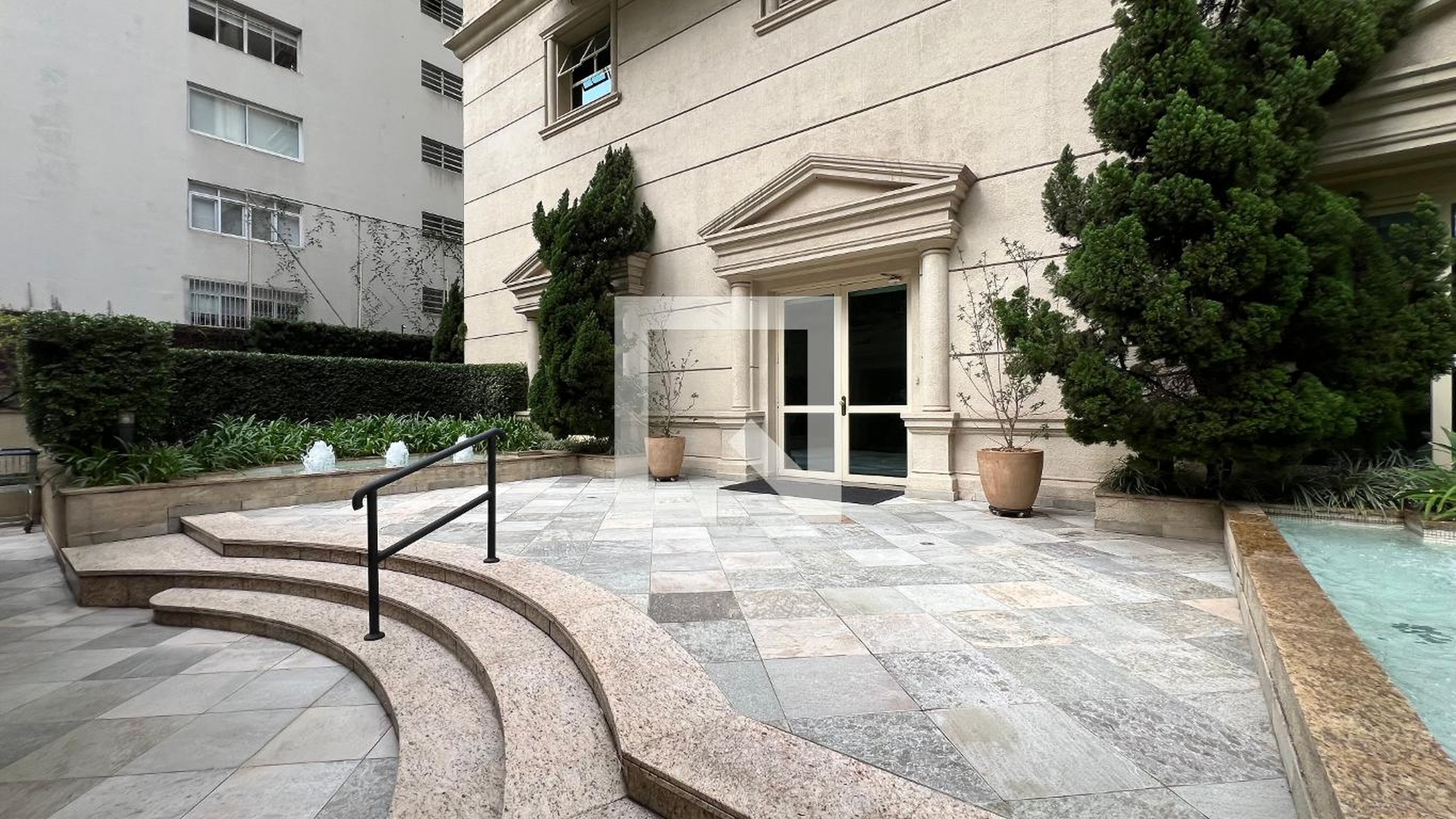 Fachada Condomínio Palazzo Reale