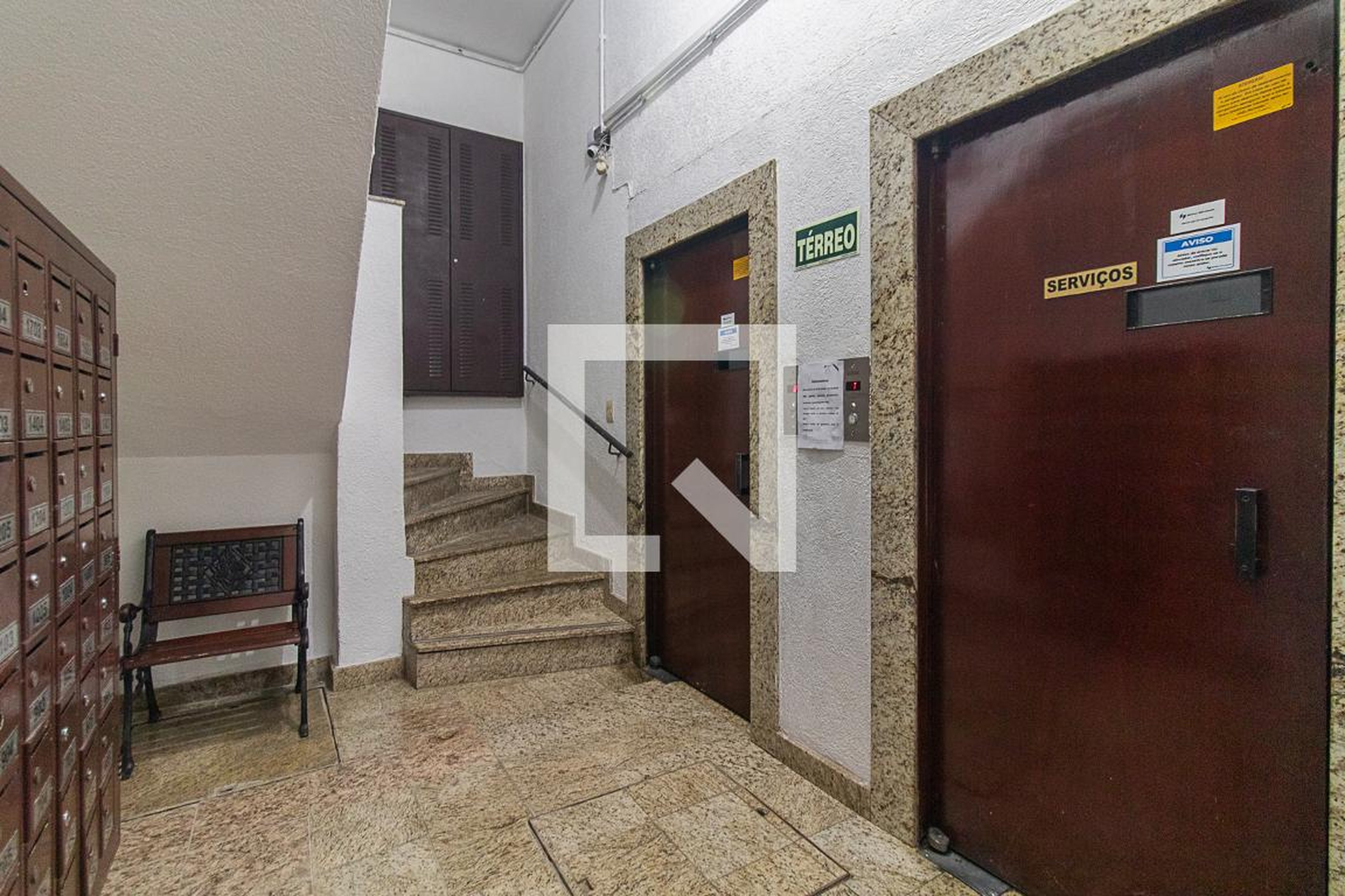 Hall social - Edifício Galeria Visconde do Cairu