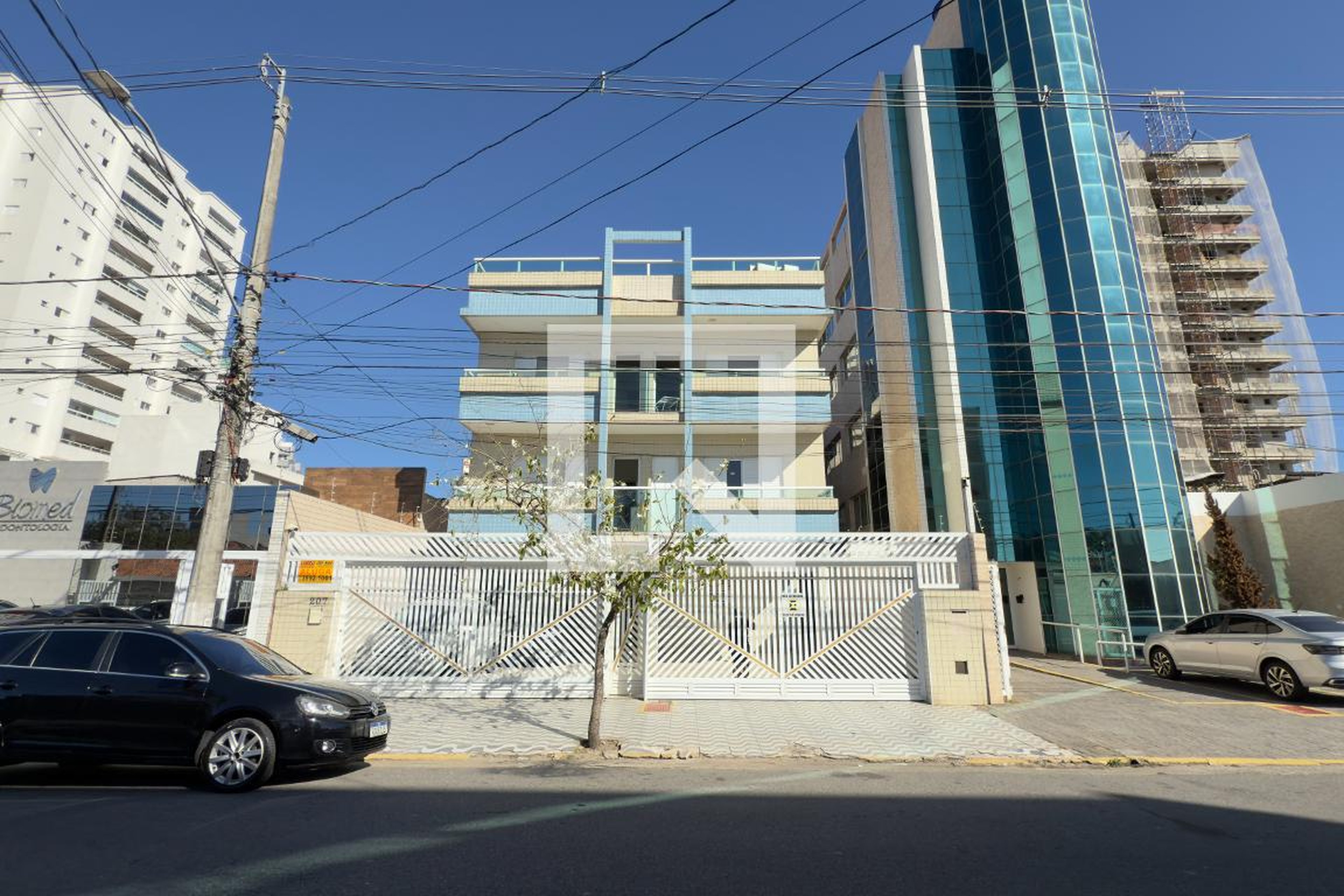 Fachada Condomínio em Rua Fumio Miyazi, 280