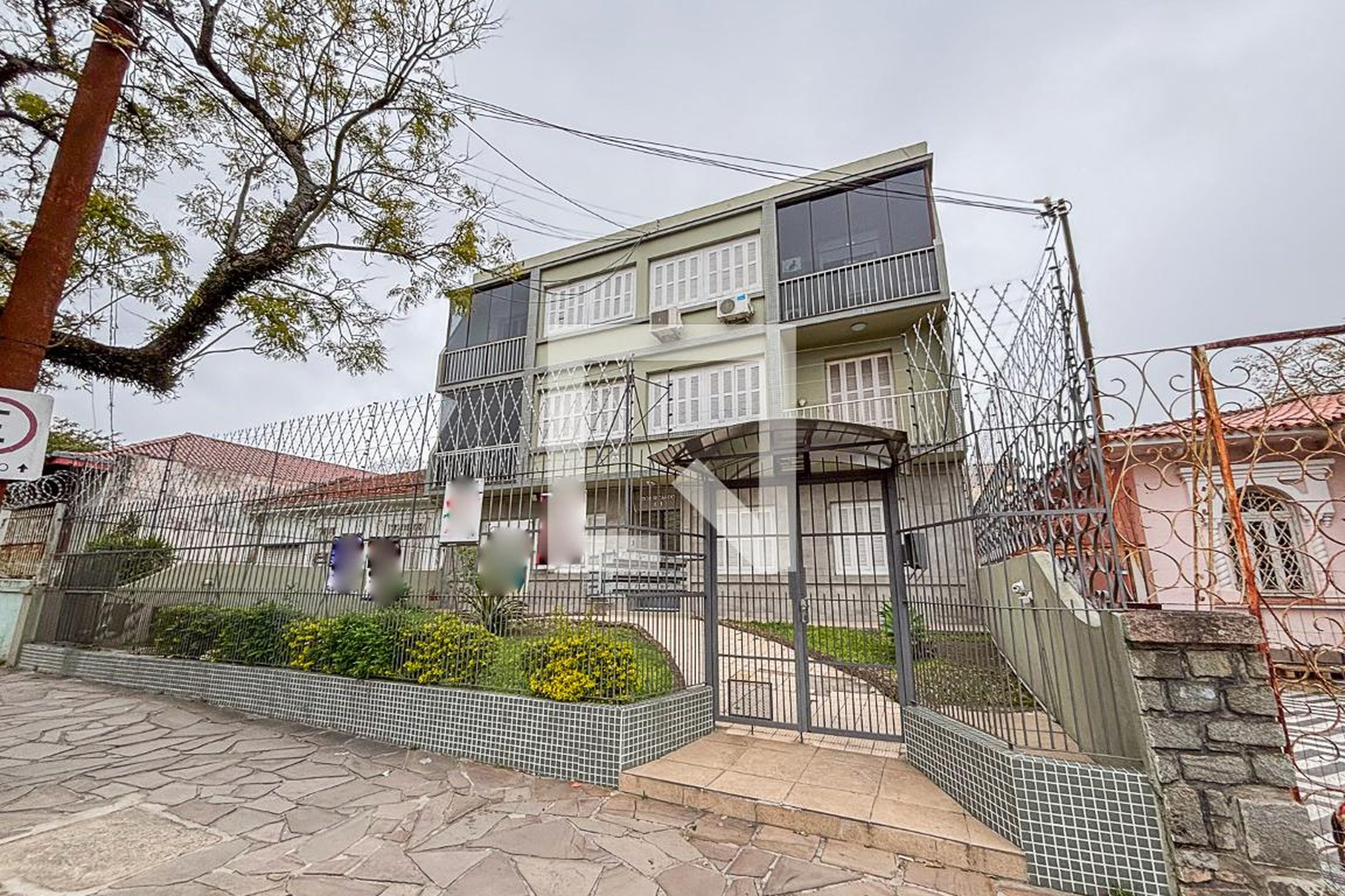 Fachada Condomínio em Avenida Niterói, 611