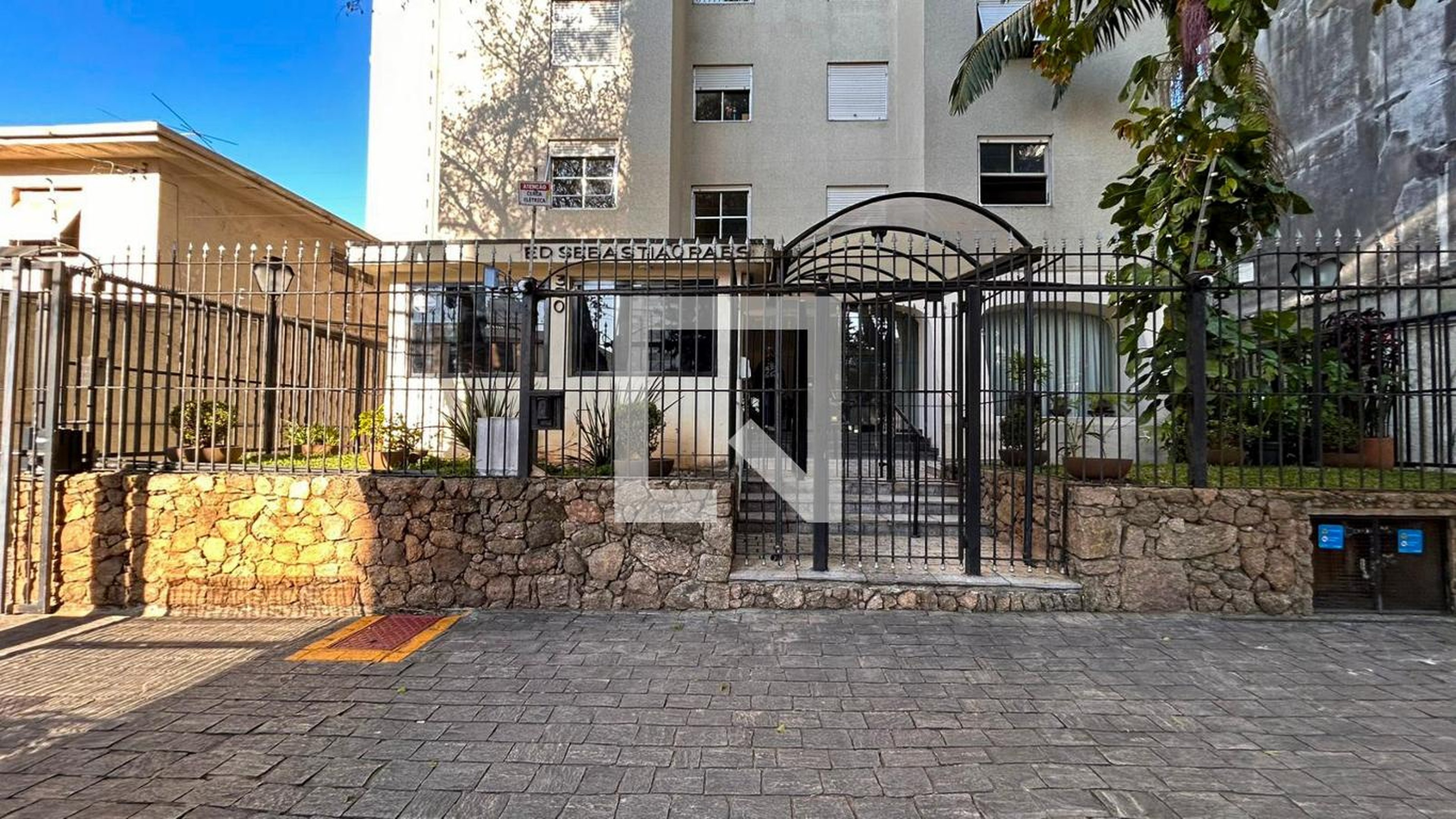 Fachada Condomínio Sebastião Paes