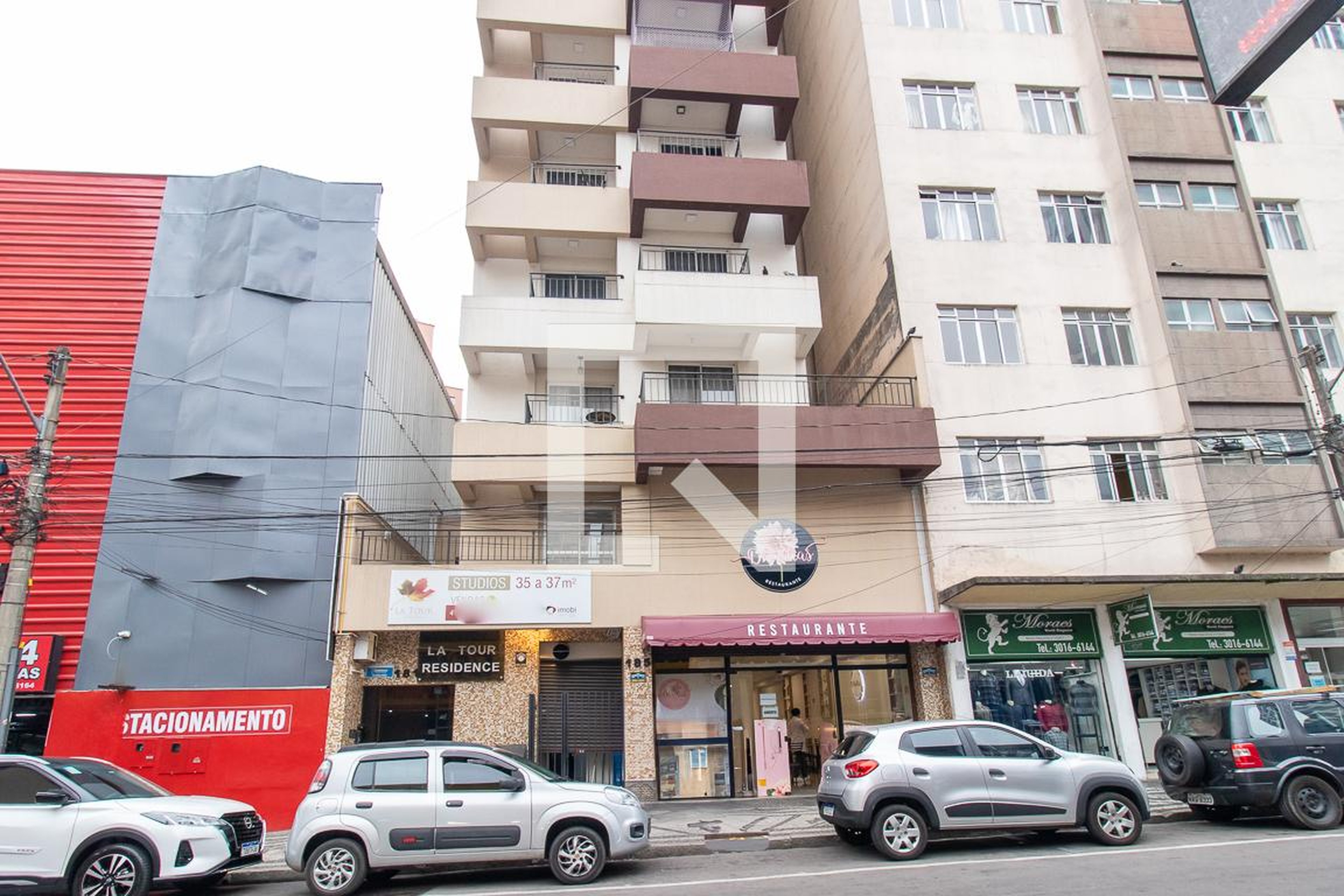 Fachada do Prédio Condomínio Iionstay La Tour Centro