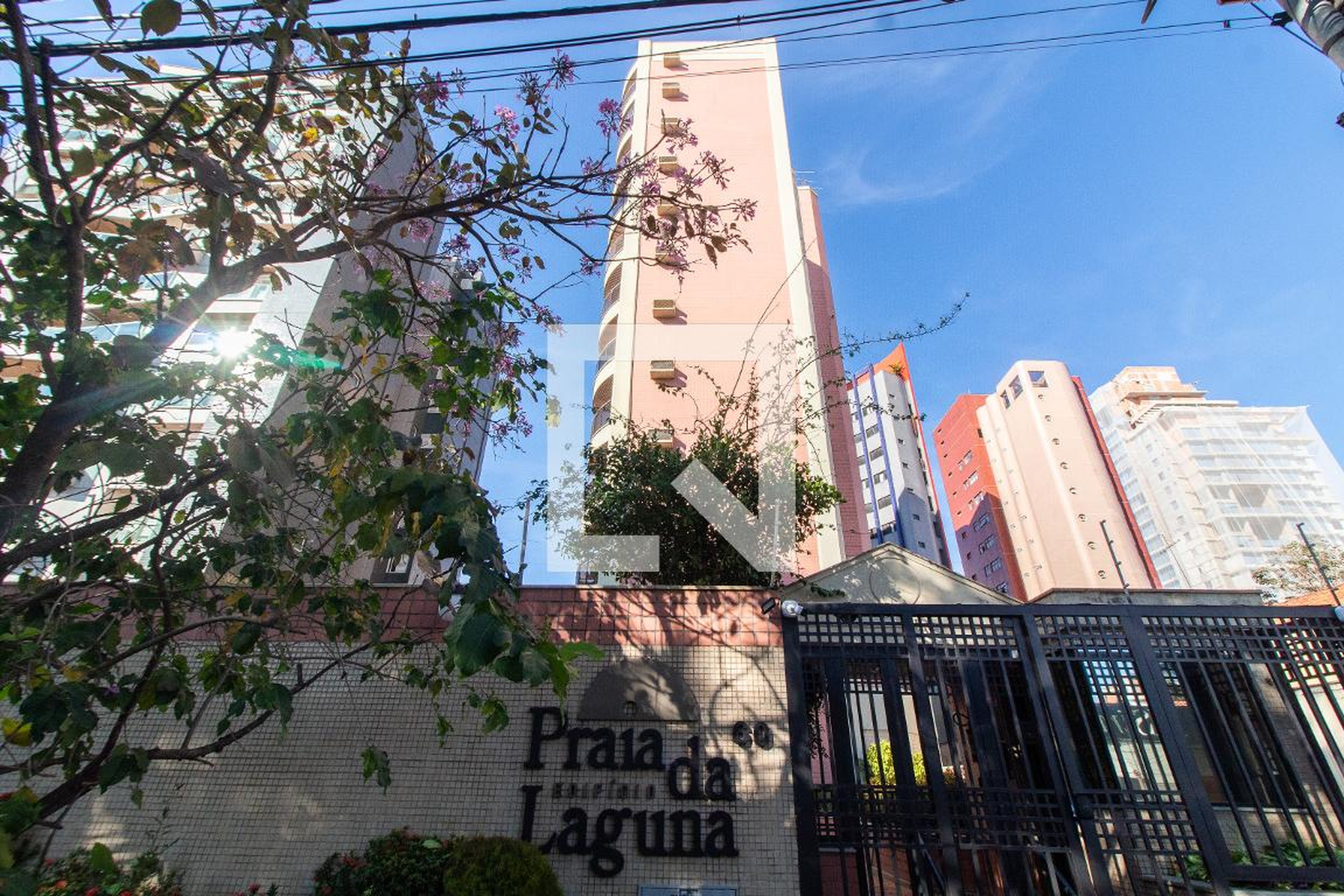 Fachada Condomínio Praia da Laguna