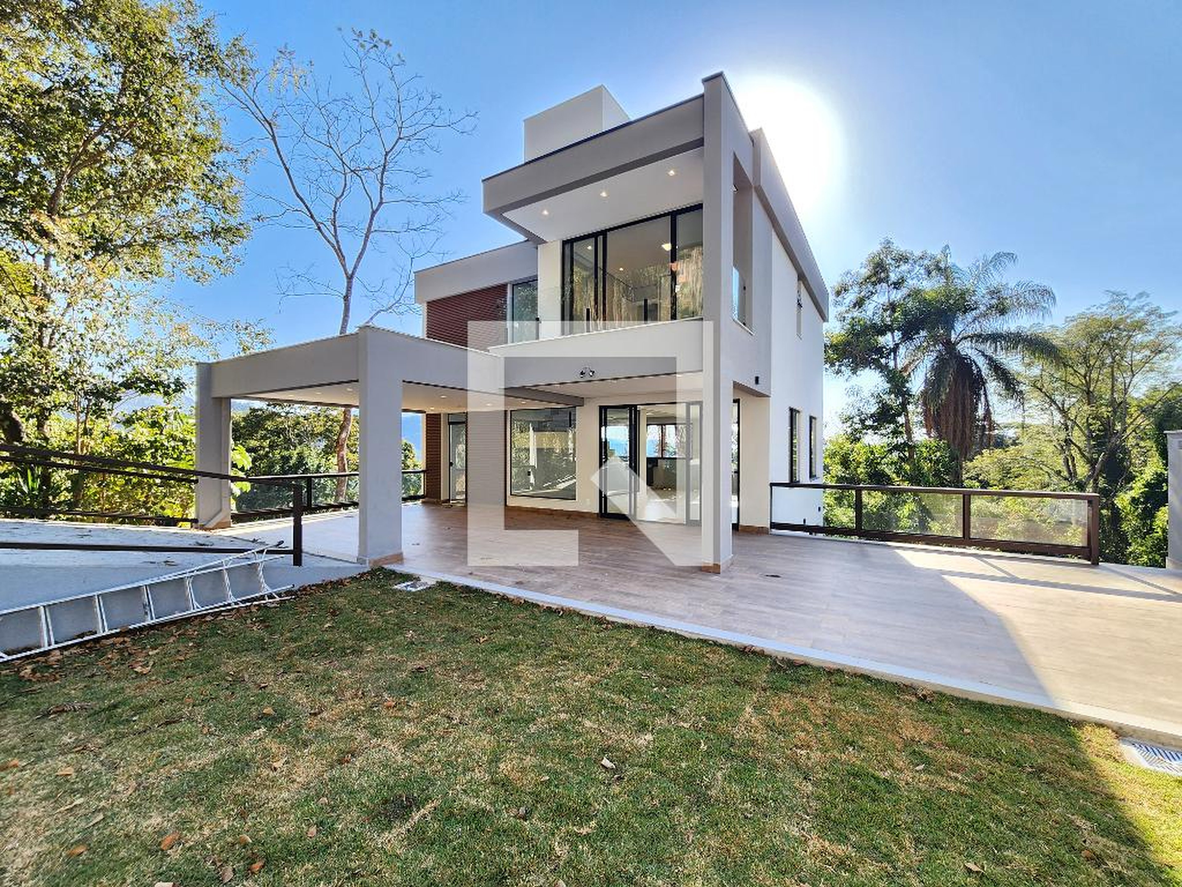 Fachada Condomínio em Alameda Via Lactea, 227