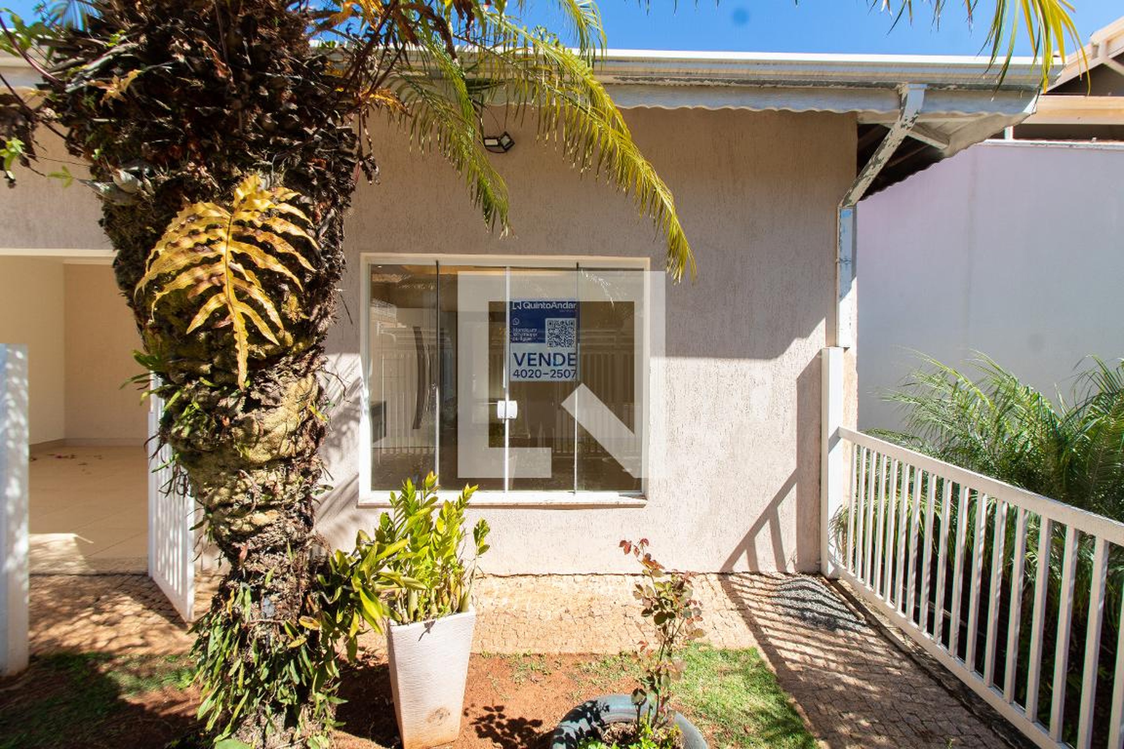 Fachada Condomínio em Rua Quinta da Boa Vista, 159