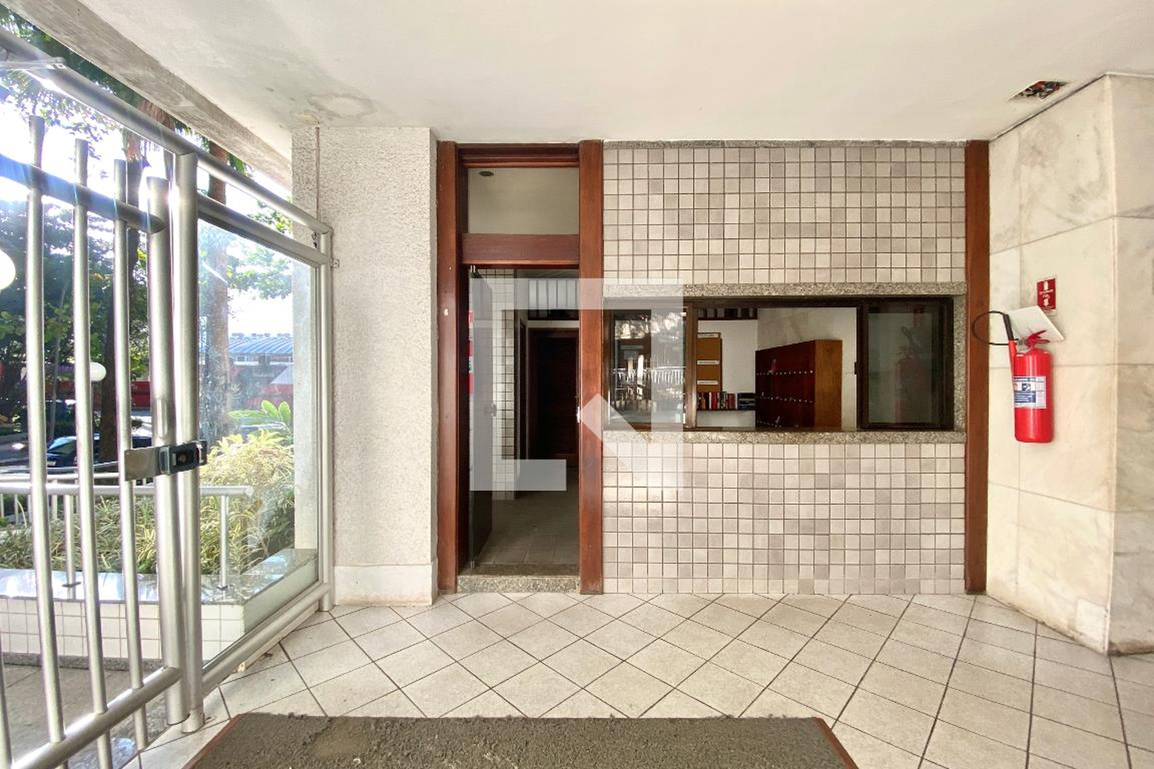 Hall de entrada - Edificio Claudio Luiz Pinto