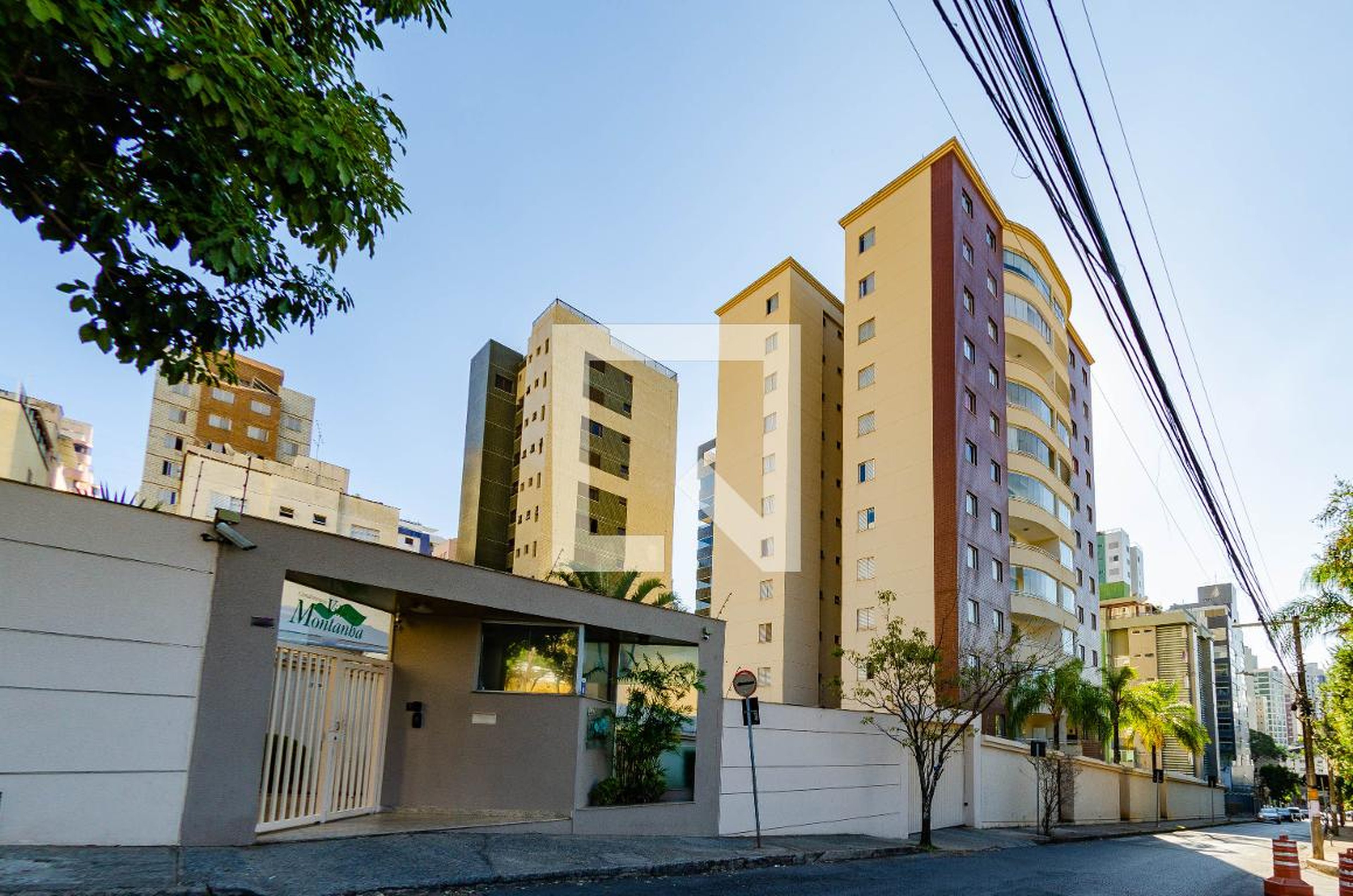 Fachada Edifício Villa da Montanha