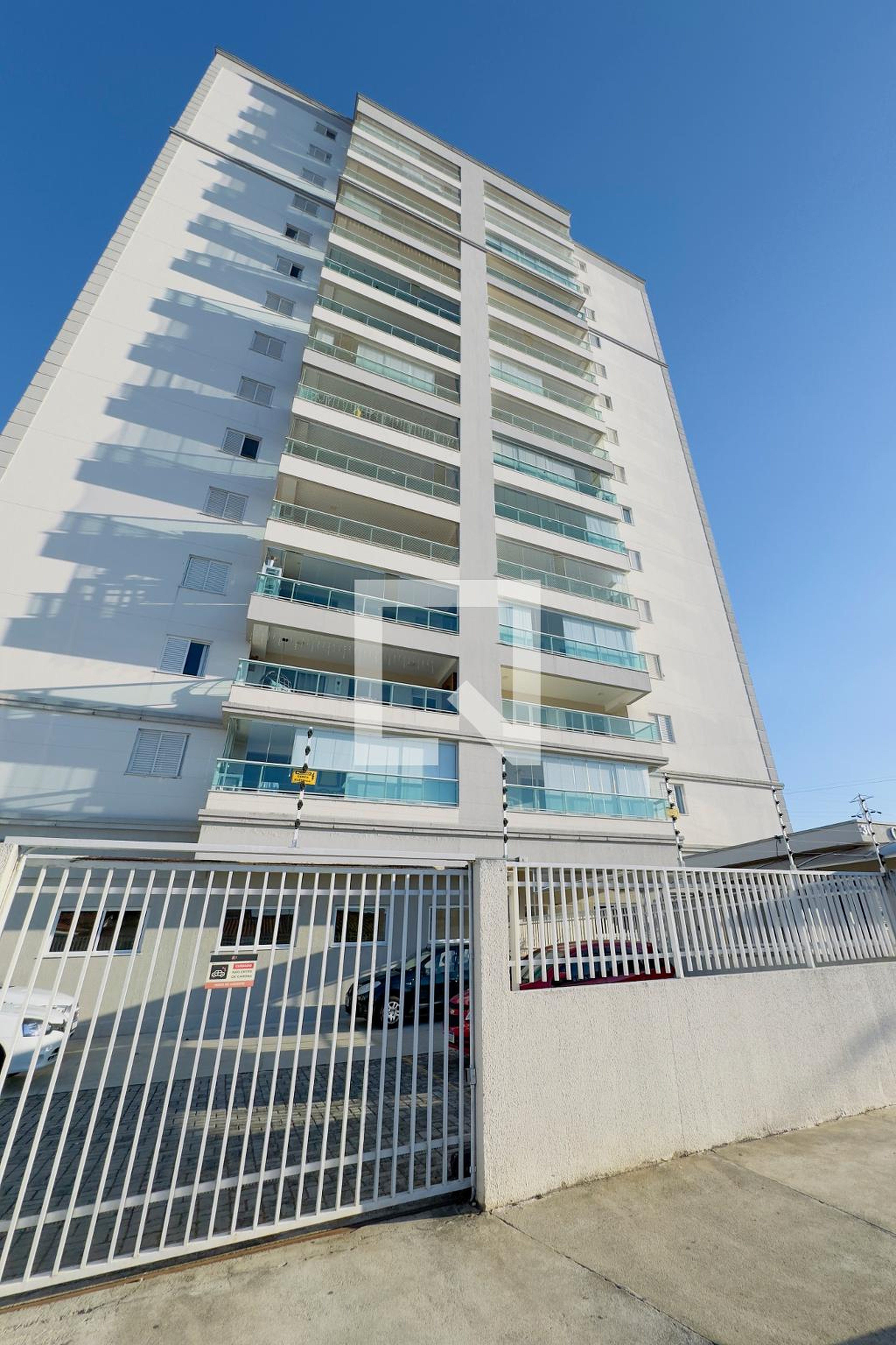 Fachada Condomínio Gold Park