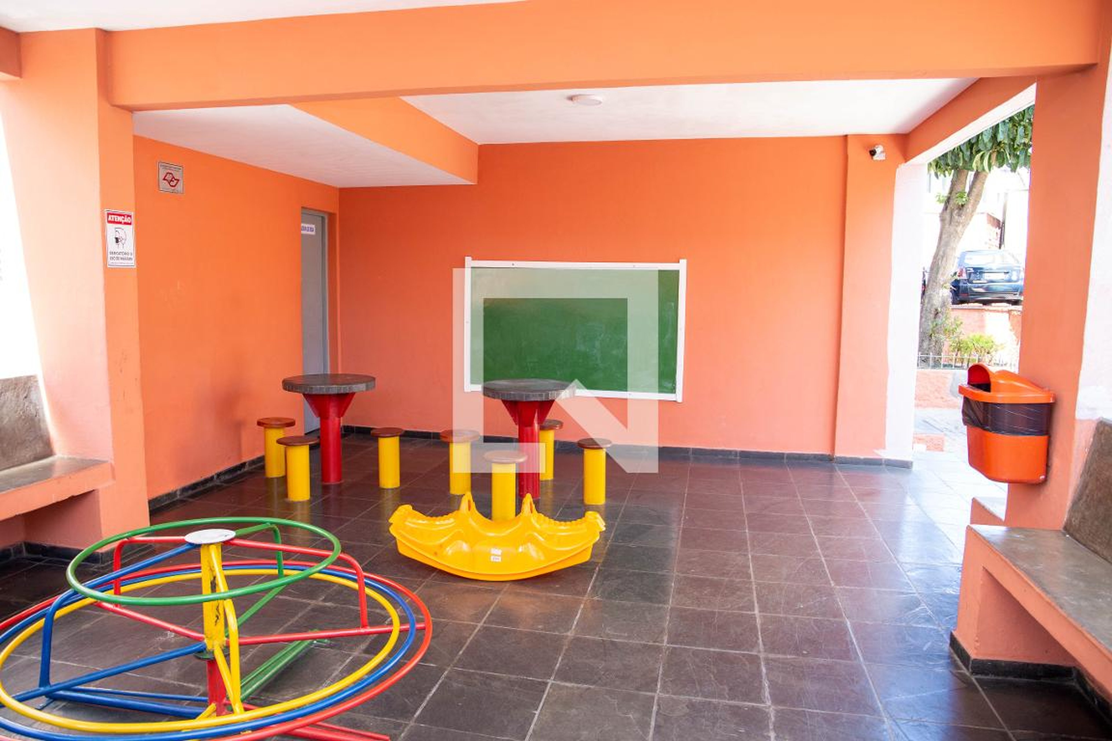 Playground - Primaveraedifício S Íris e Lírio