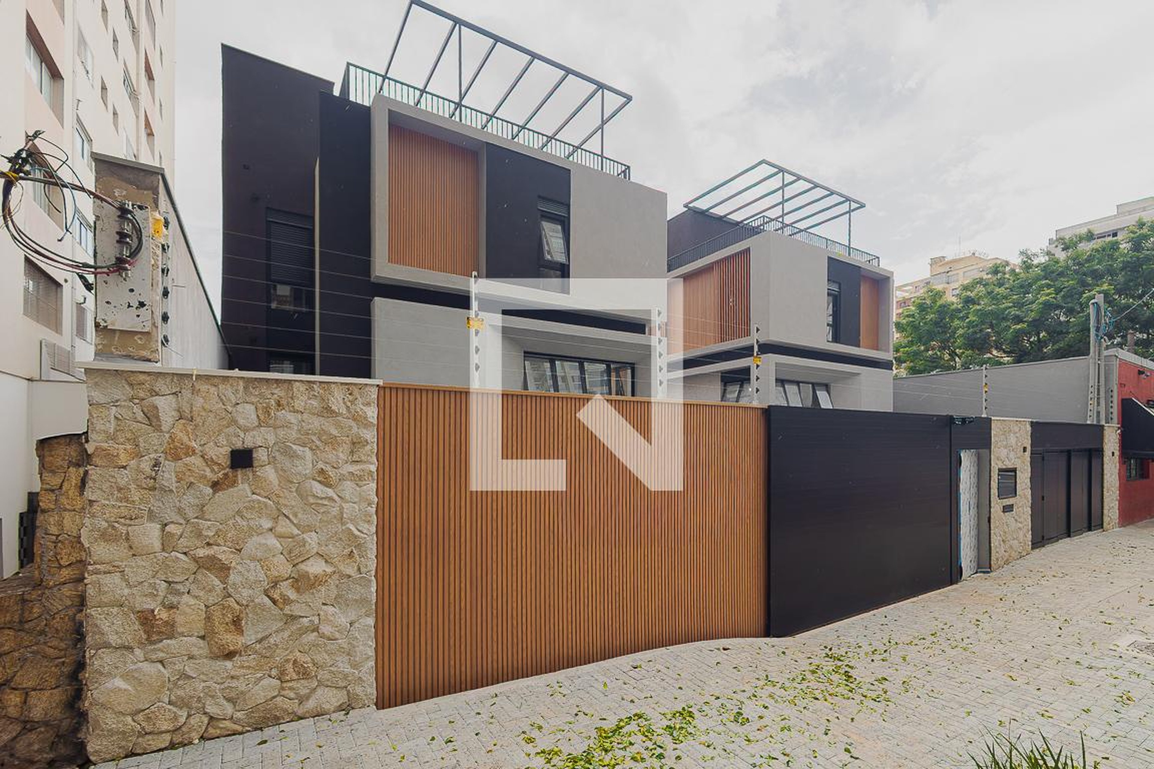 Fachada Condomínio em Rua Tutóia, 318