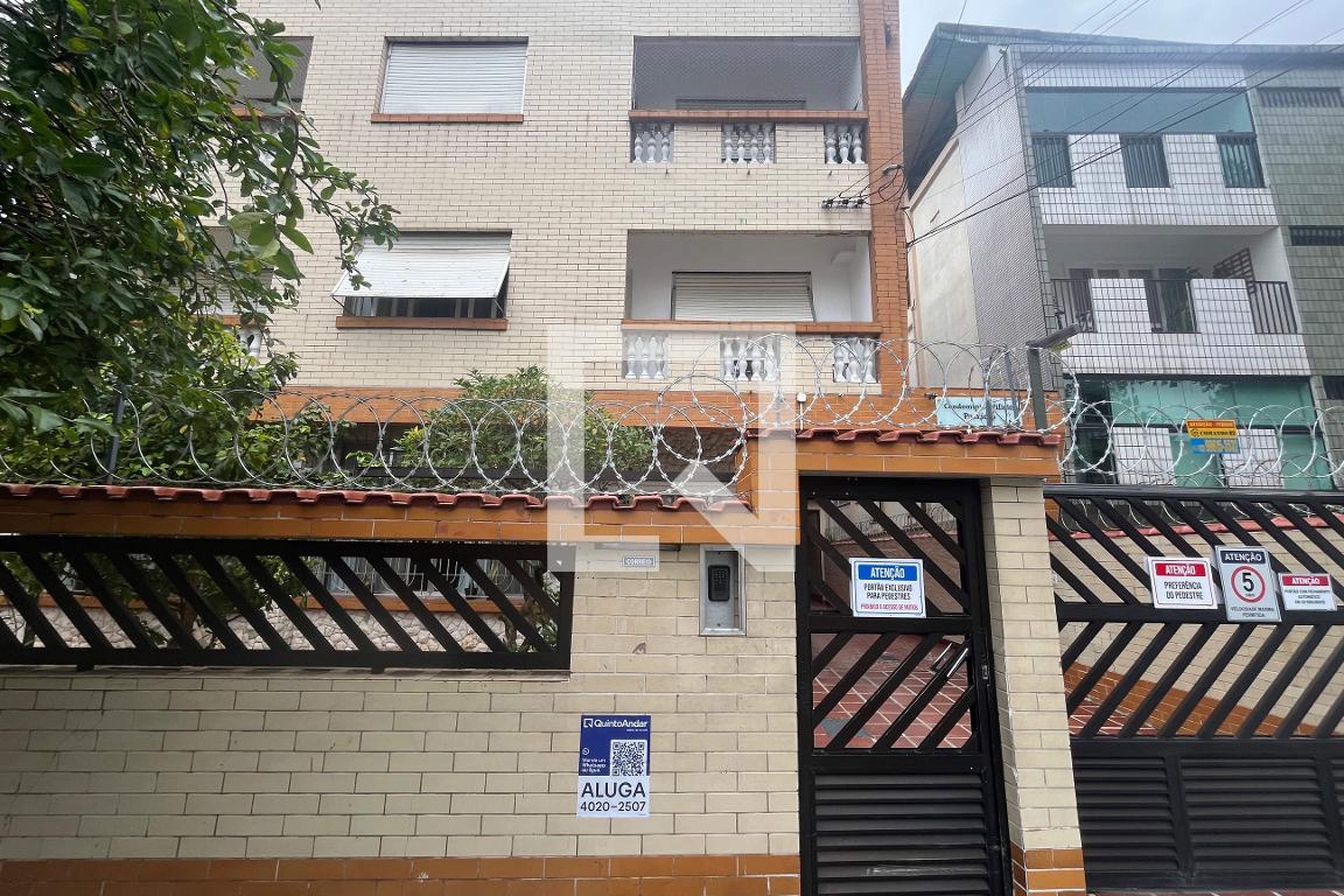 Fachada Condomínio em Rua Doutor Armando Salles de Oliveira, 81