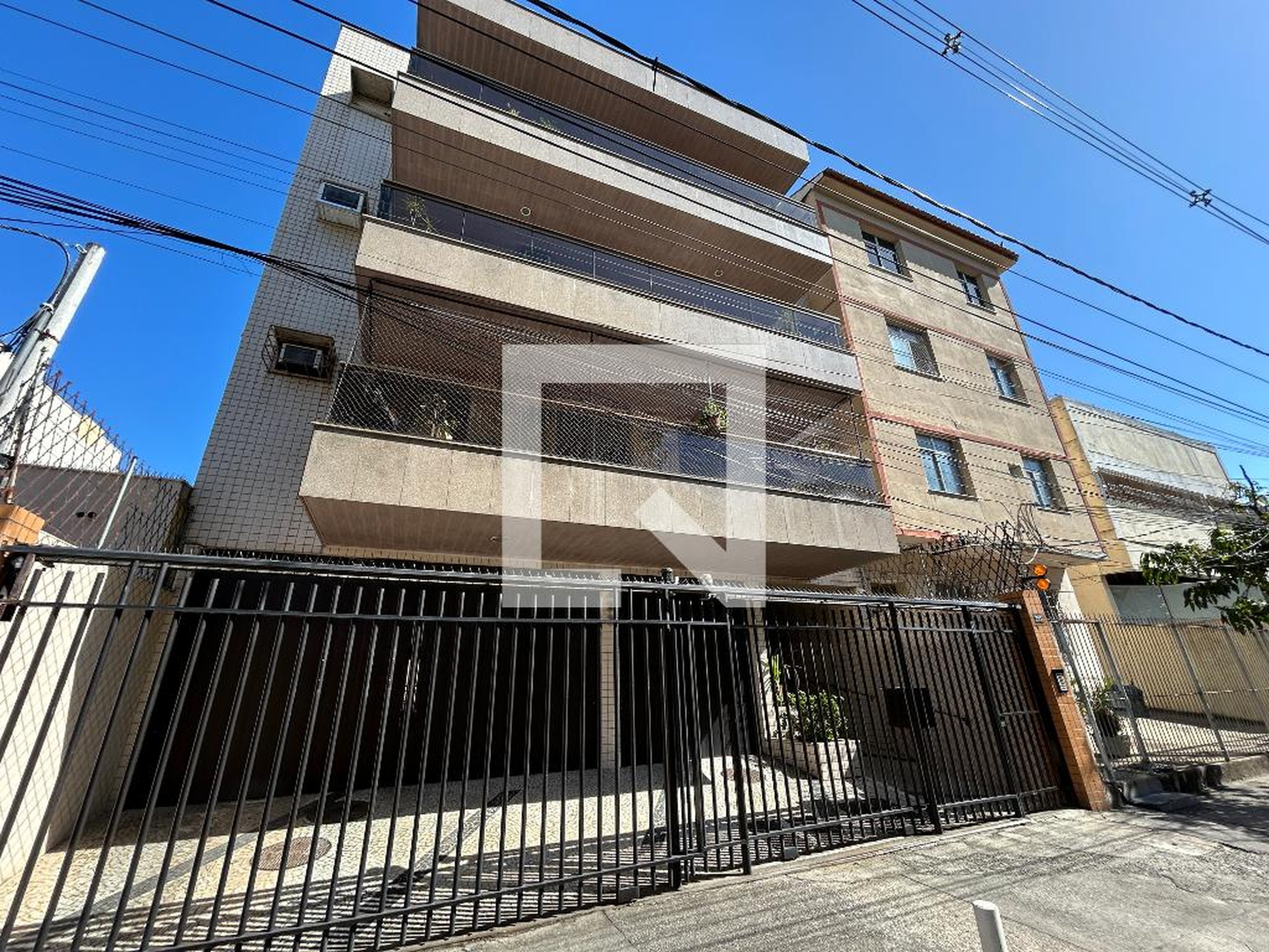 Fachada do Prédio Condomínio em Rua Padre André Moreira, 293