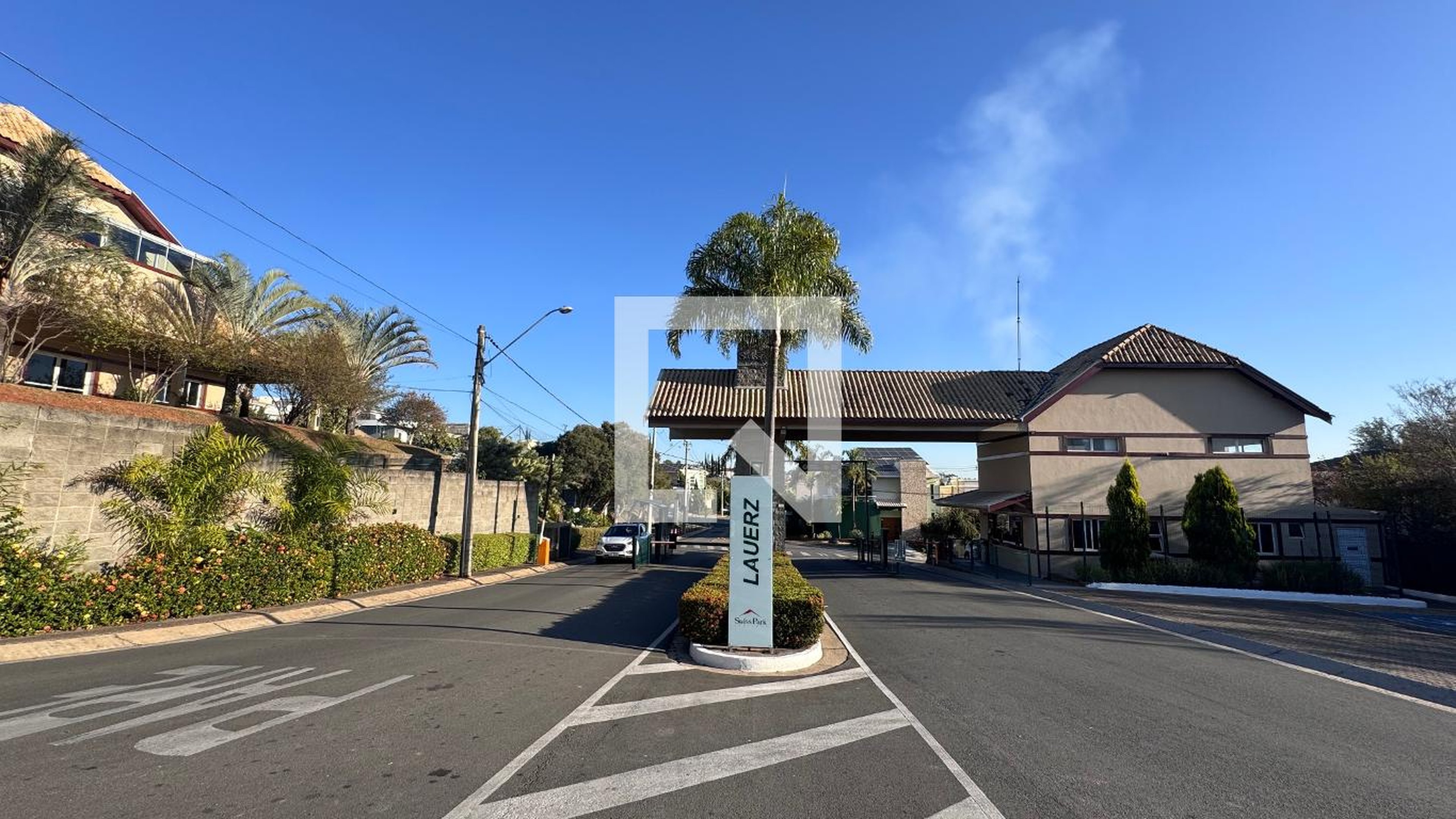 Fachada Condomínio em Avenida Dermival Bernardes Siqueira, 46