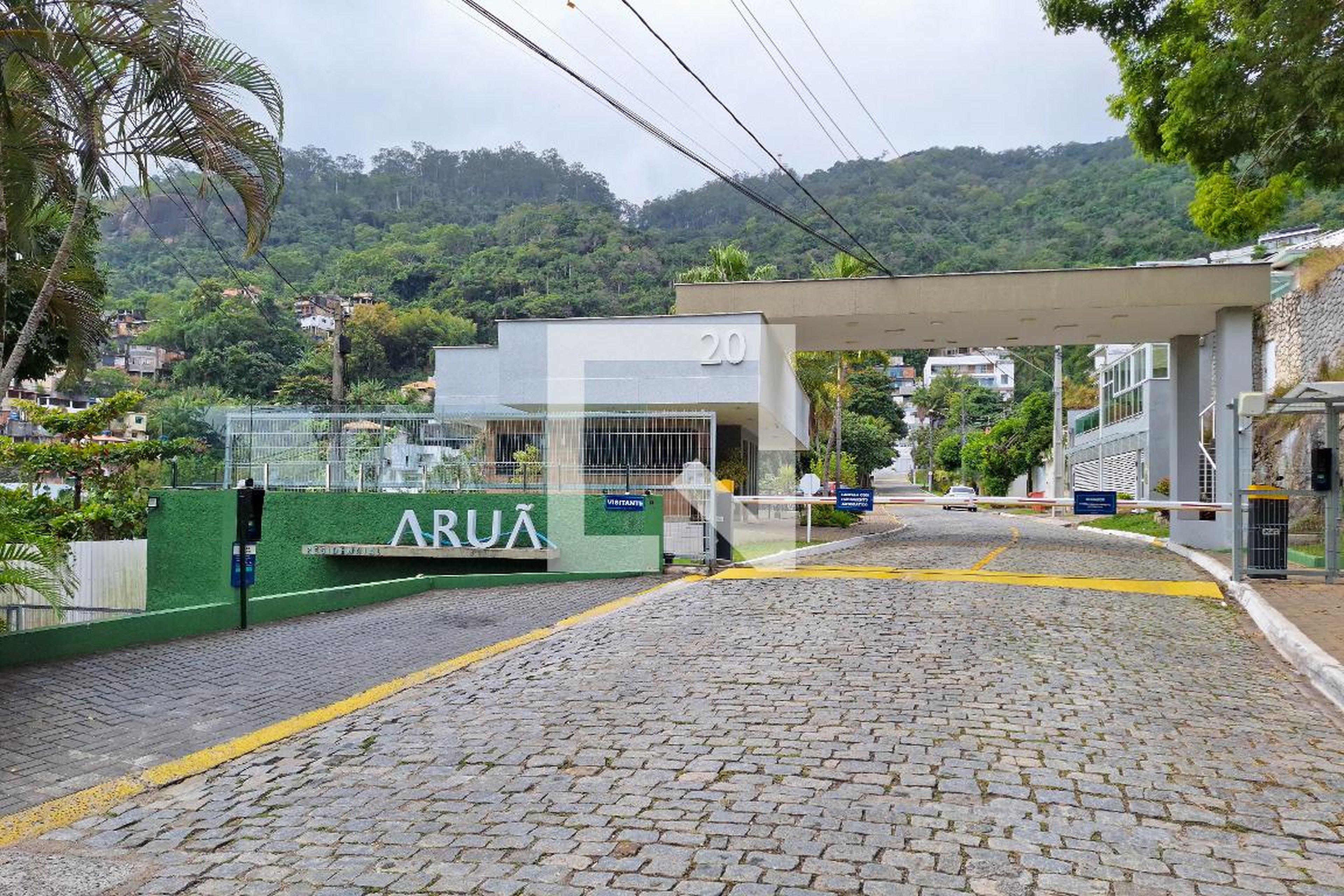 Fachada Residencial Aruã