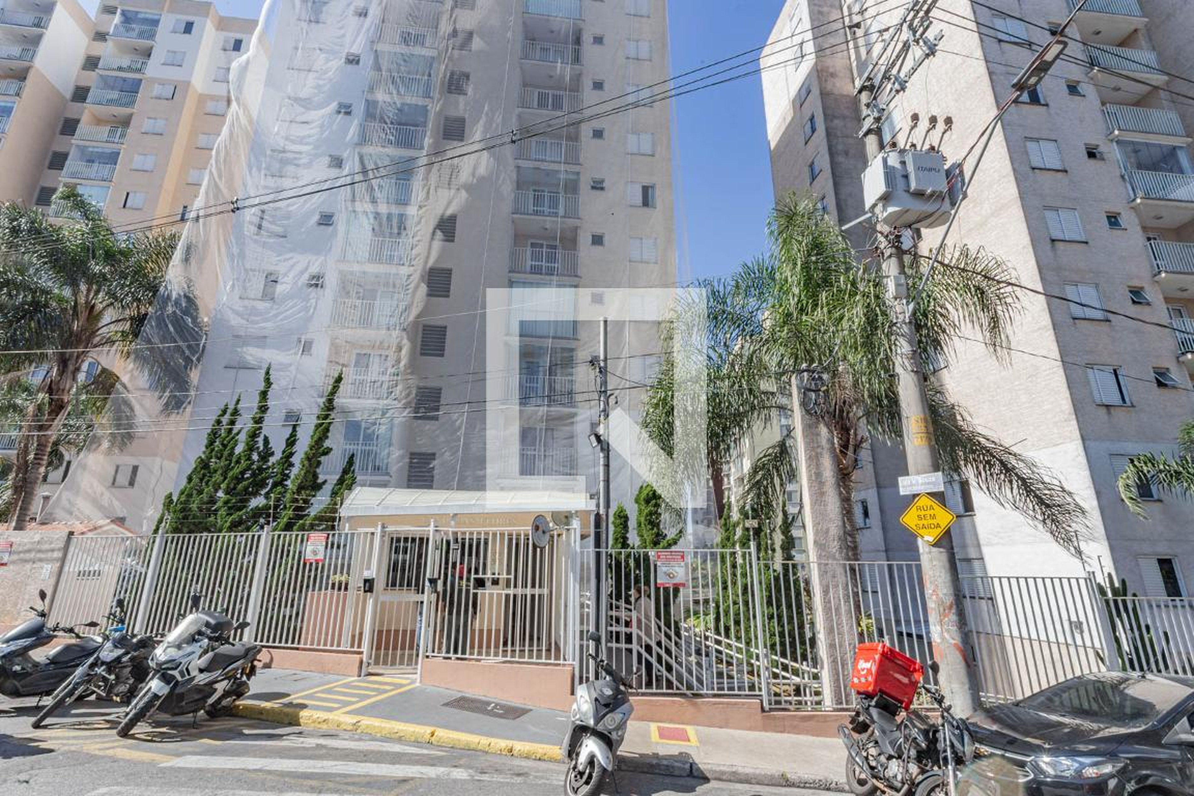 Fachada Condomínio Reserva das Flores