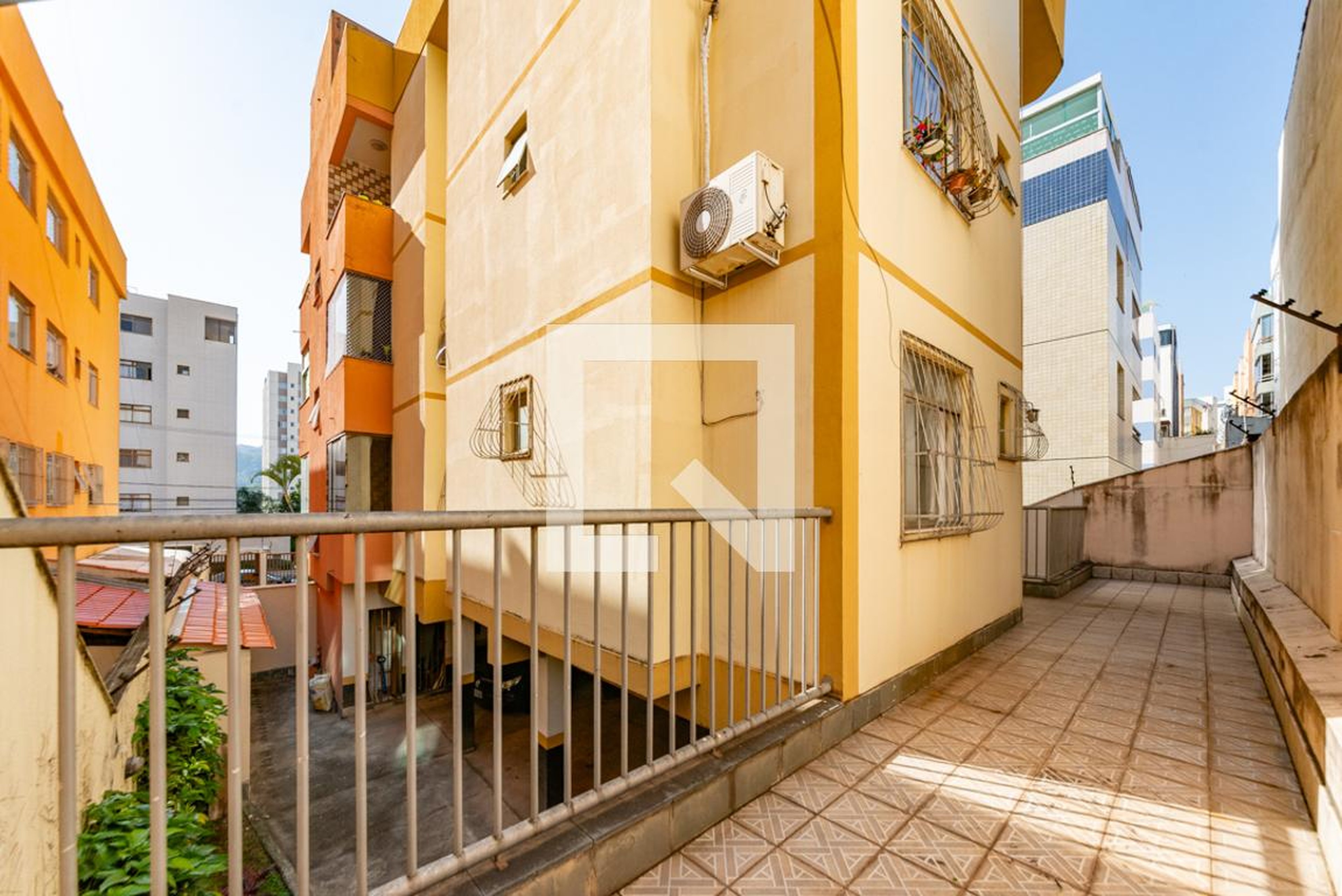 Área Externa Condomínio em Rua Cecília Fonseca Coutinho, 433