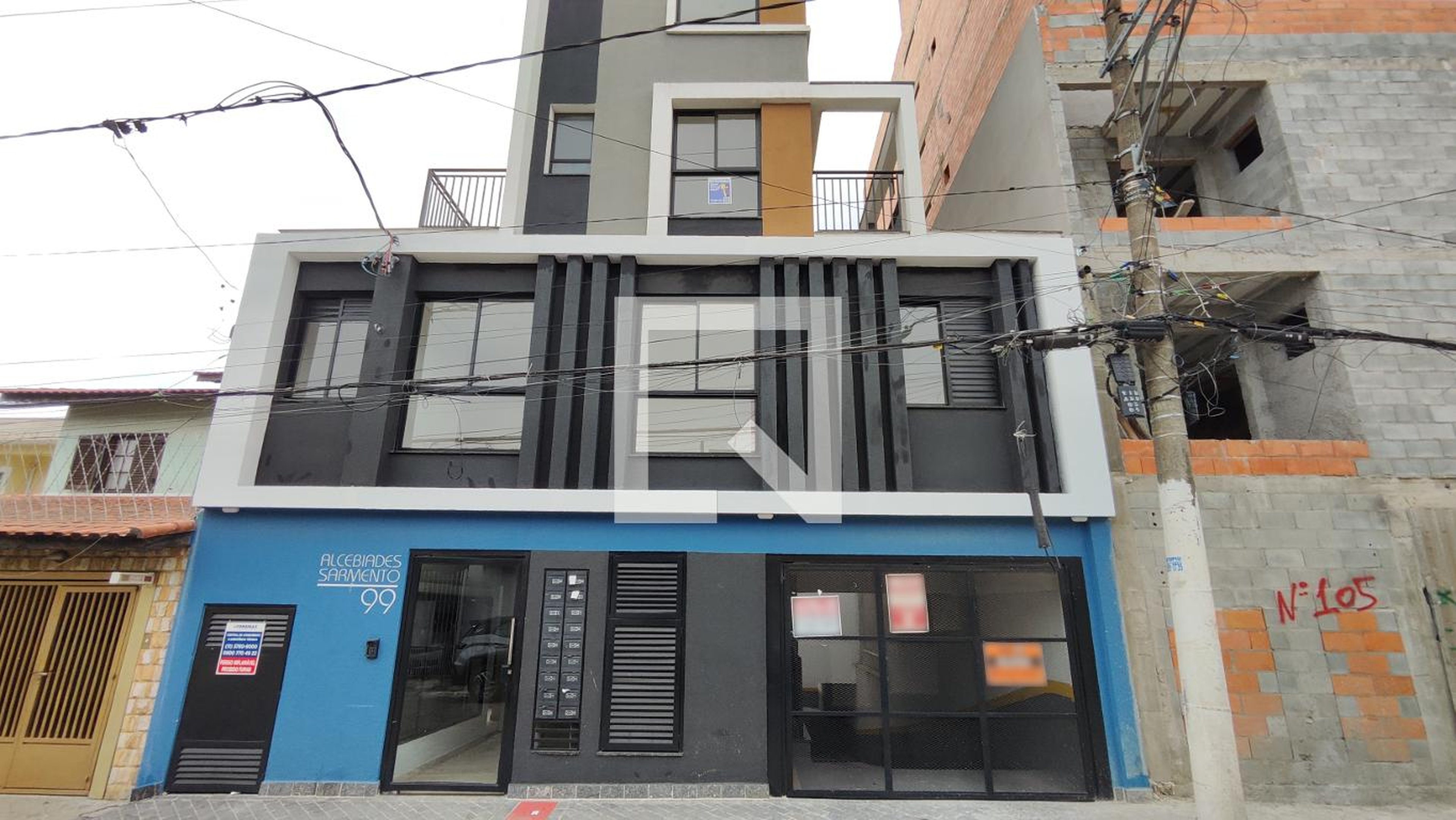 Fachada Condomínio Alcebíades Sarmento