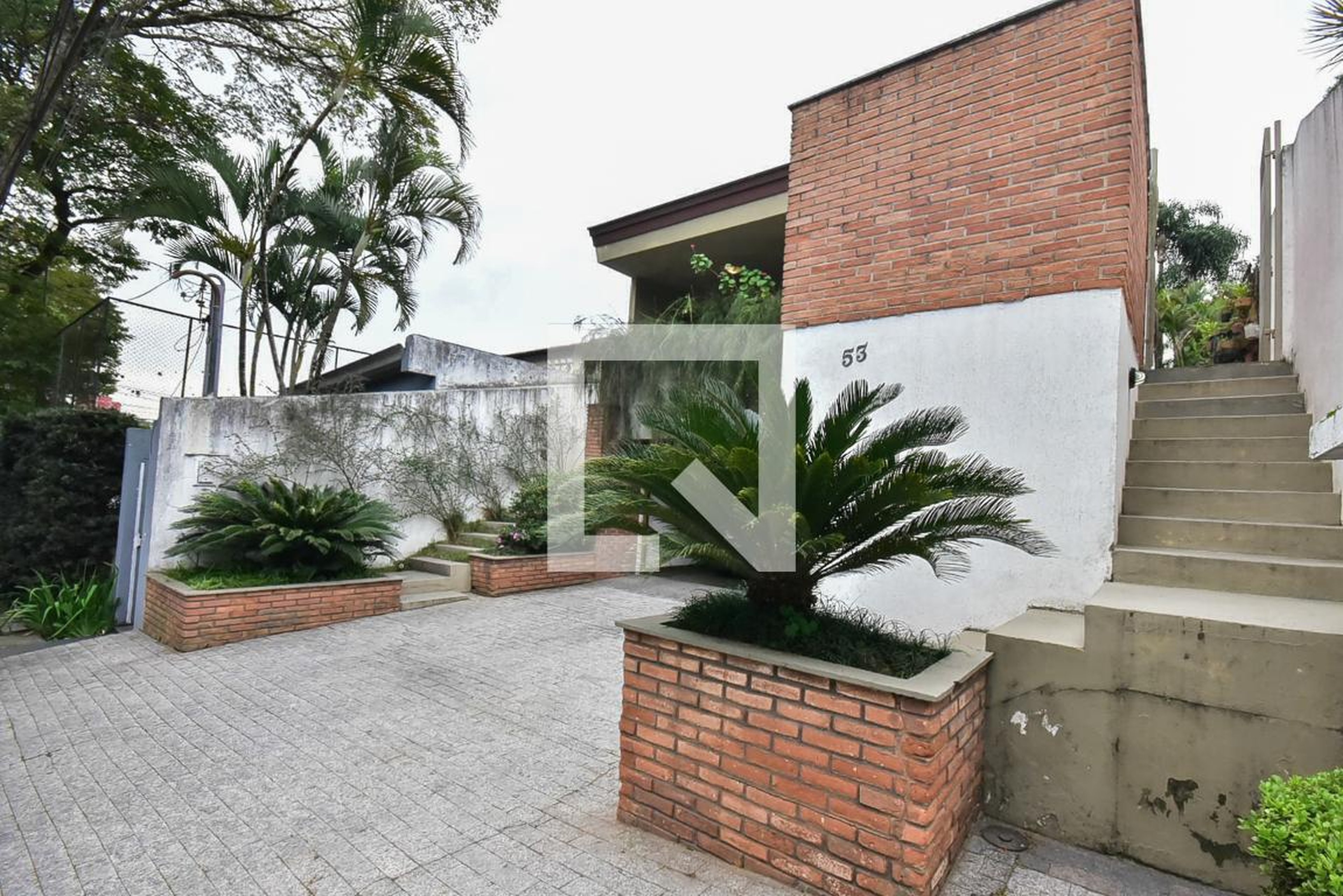 Fachada Condomínio em Rua Doutor Rubéns Maragliano, 53