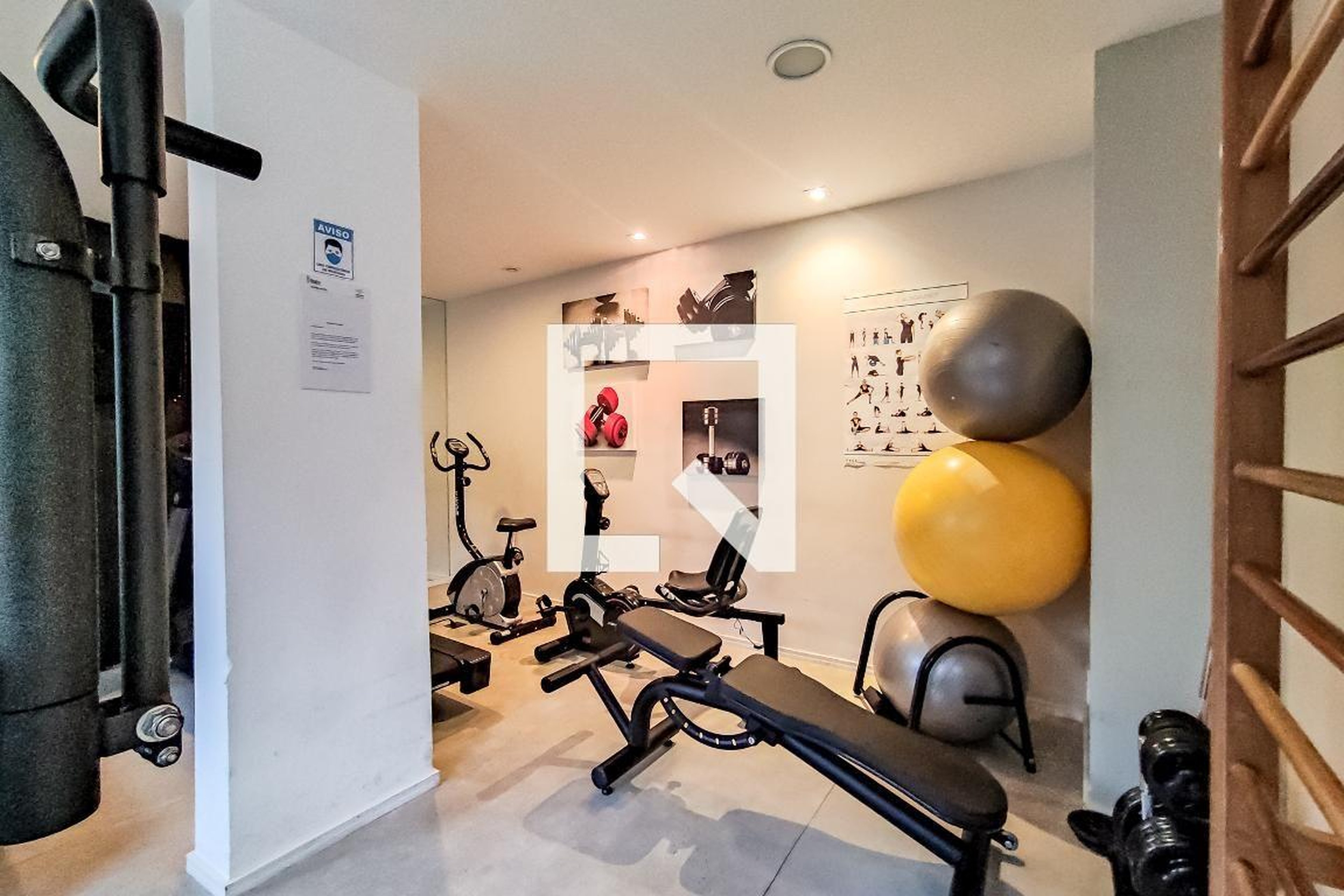 Academia - Praça da Estação