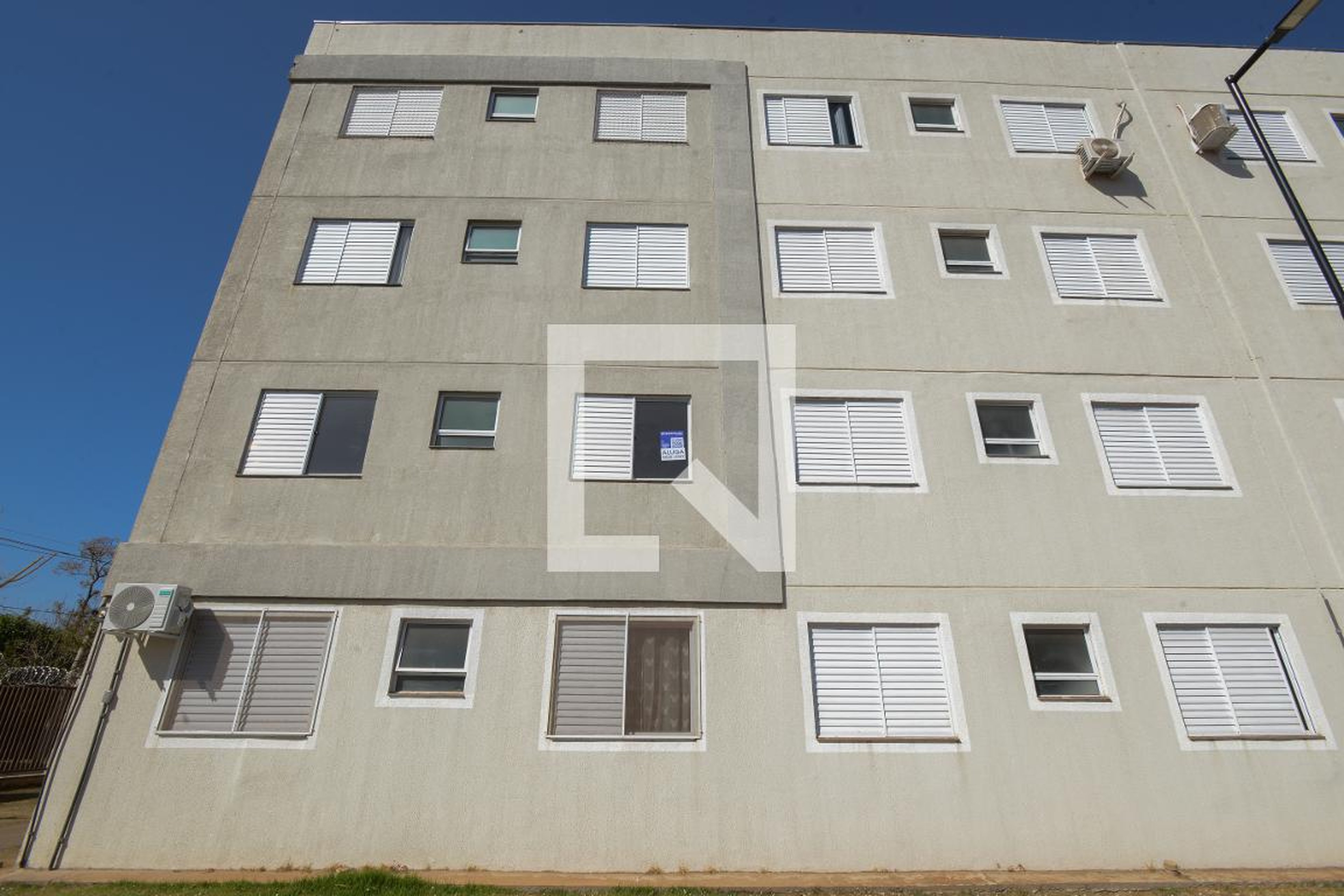 Fachada Condomínio Palacio de Versalhes MRV