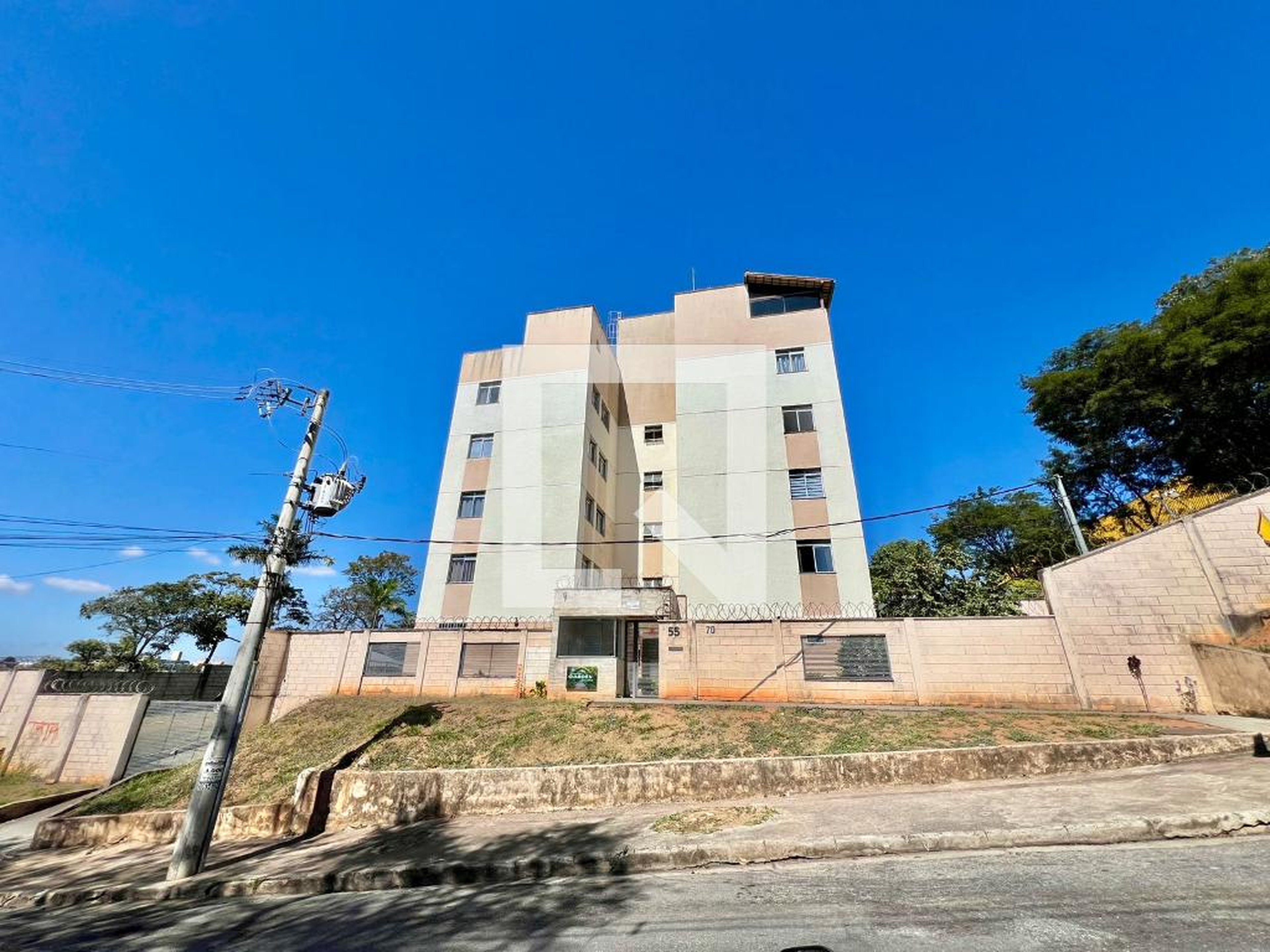 Fachada do Prédio Condomínio em Alameda Interligação, 55