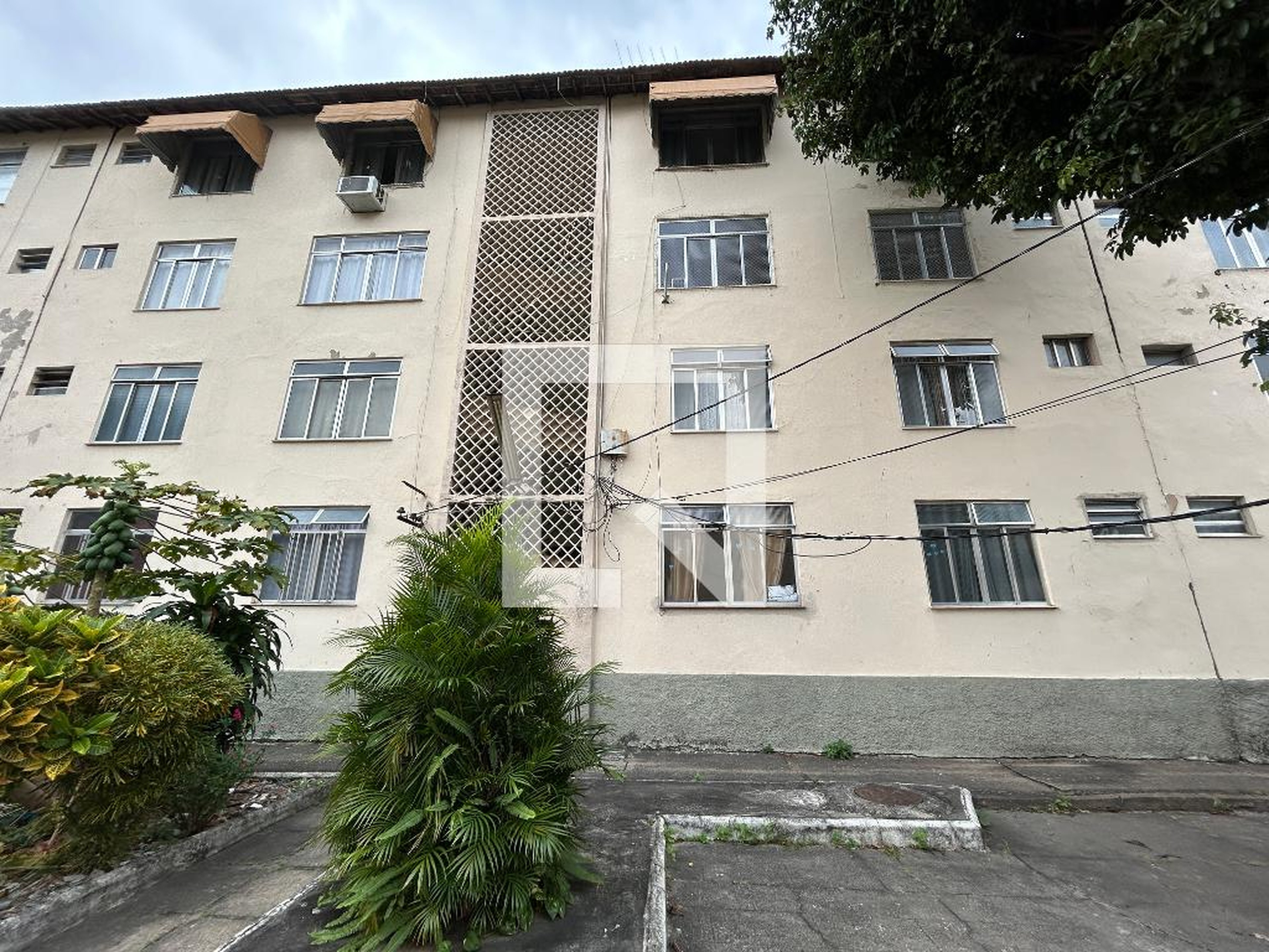 Fachada Condomínio em Rua Jaquirana, 6