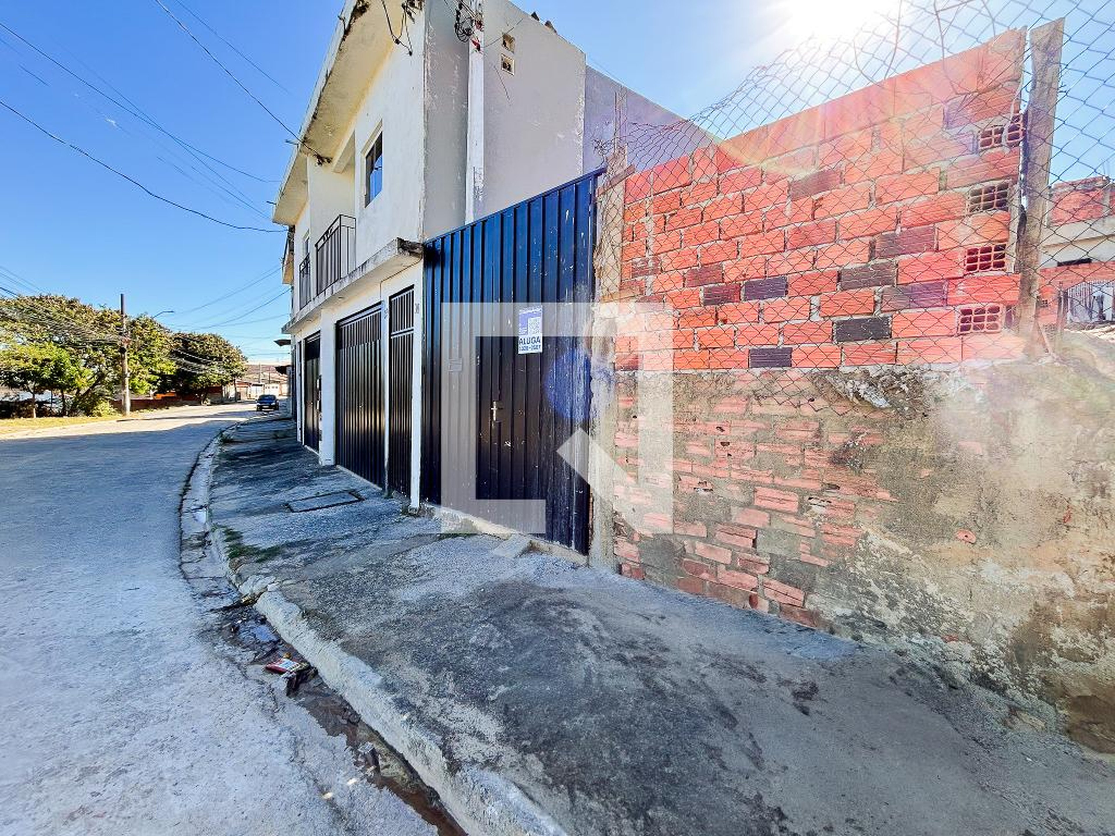 Fachada Condomínio em Rua Fernão Dias, 30