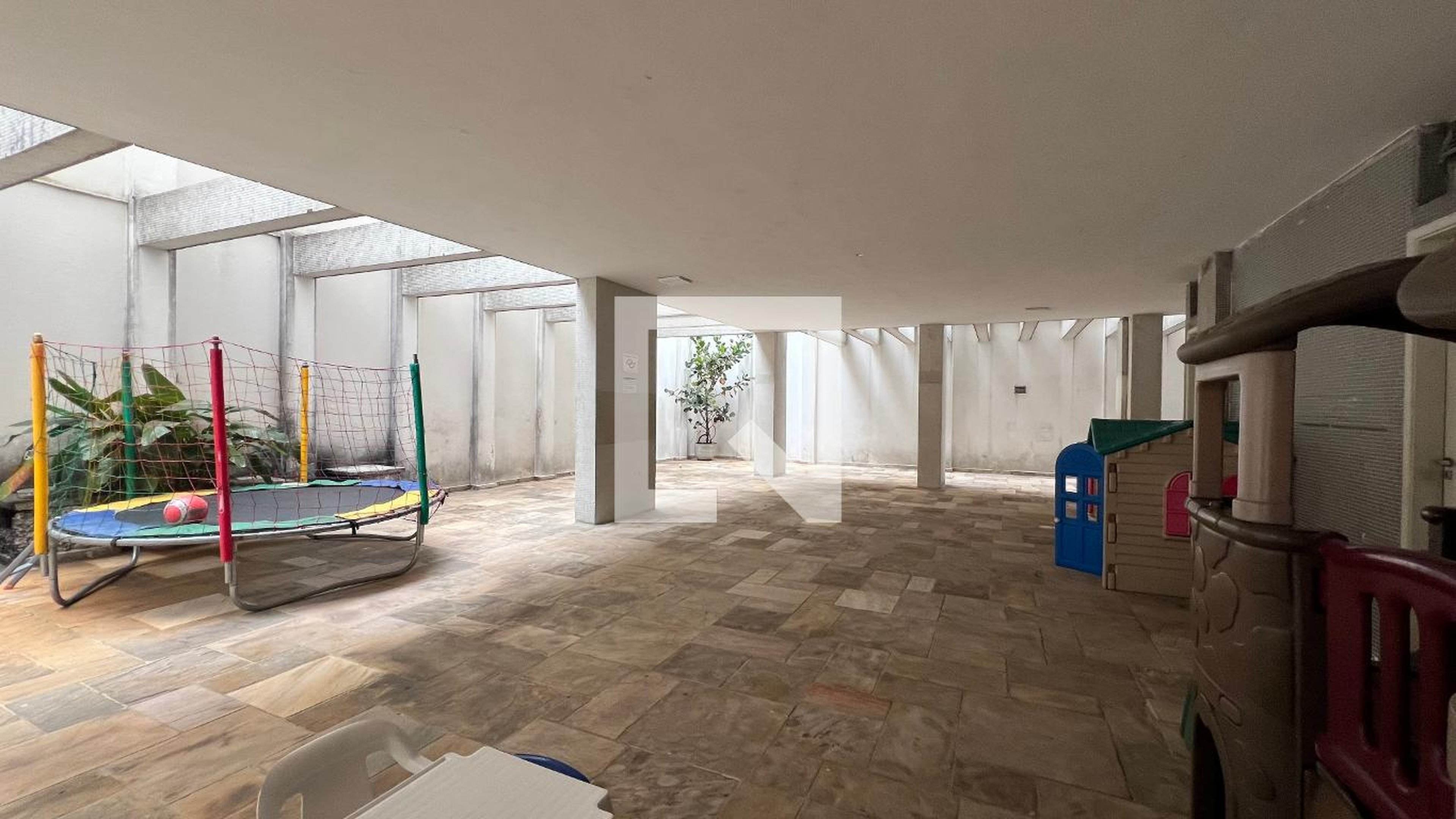 Playground - Edifício Residence e e. Calfat