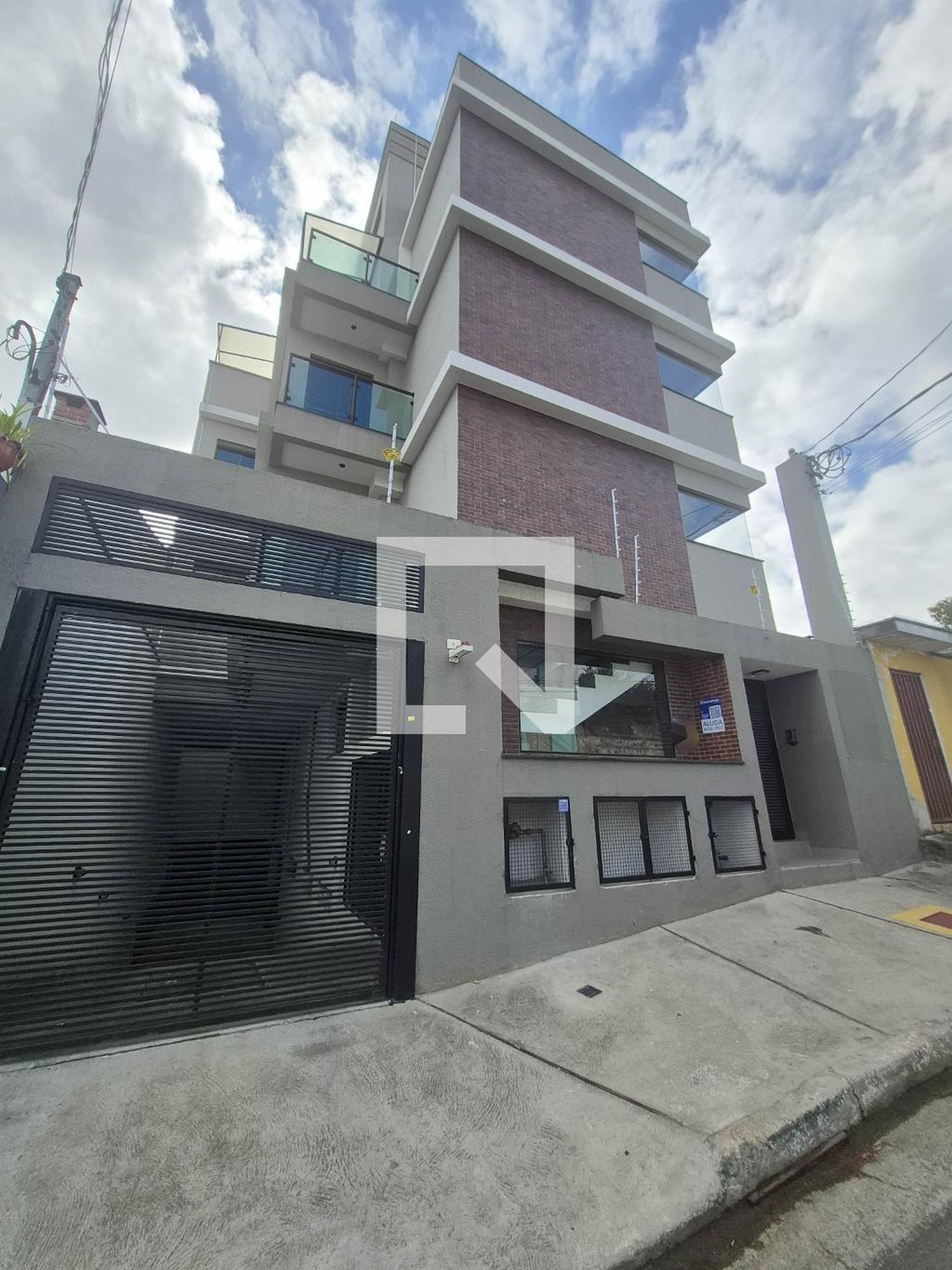 Fachada Condomínio em Rua Senador Georgino Avelino, 387