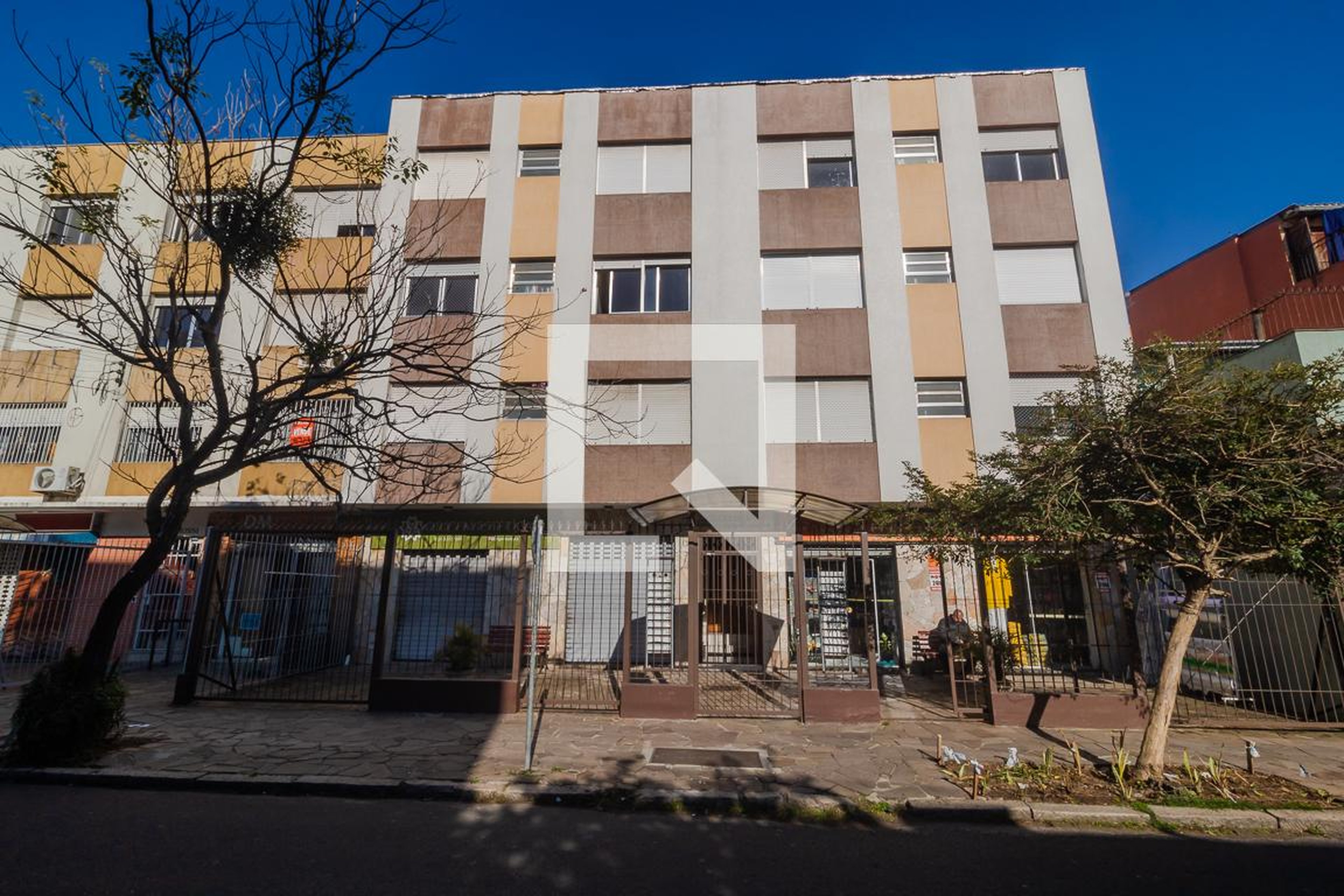 Fachada Condomínio em Rua General Lima e Silva, 1185