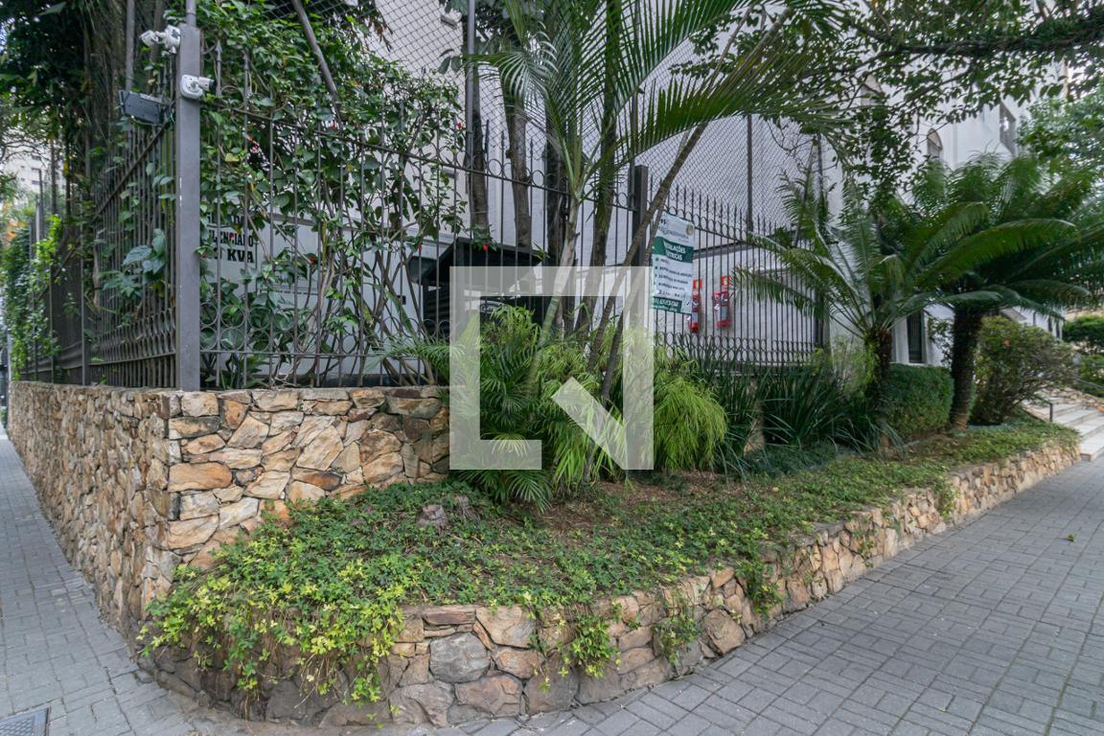 Fachada Edifício Villa Borghese