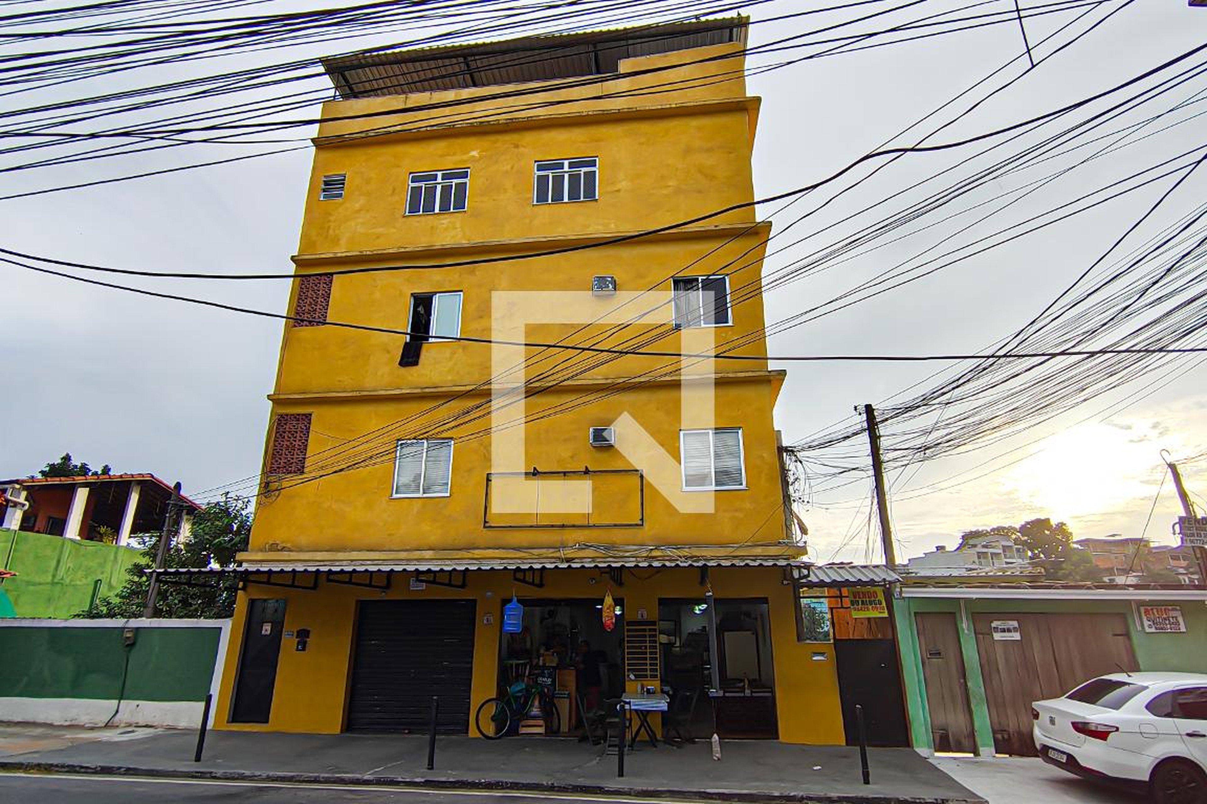 Fachada Condomínio em Rua Paturi, 638