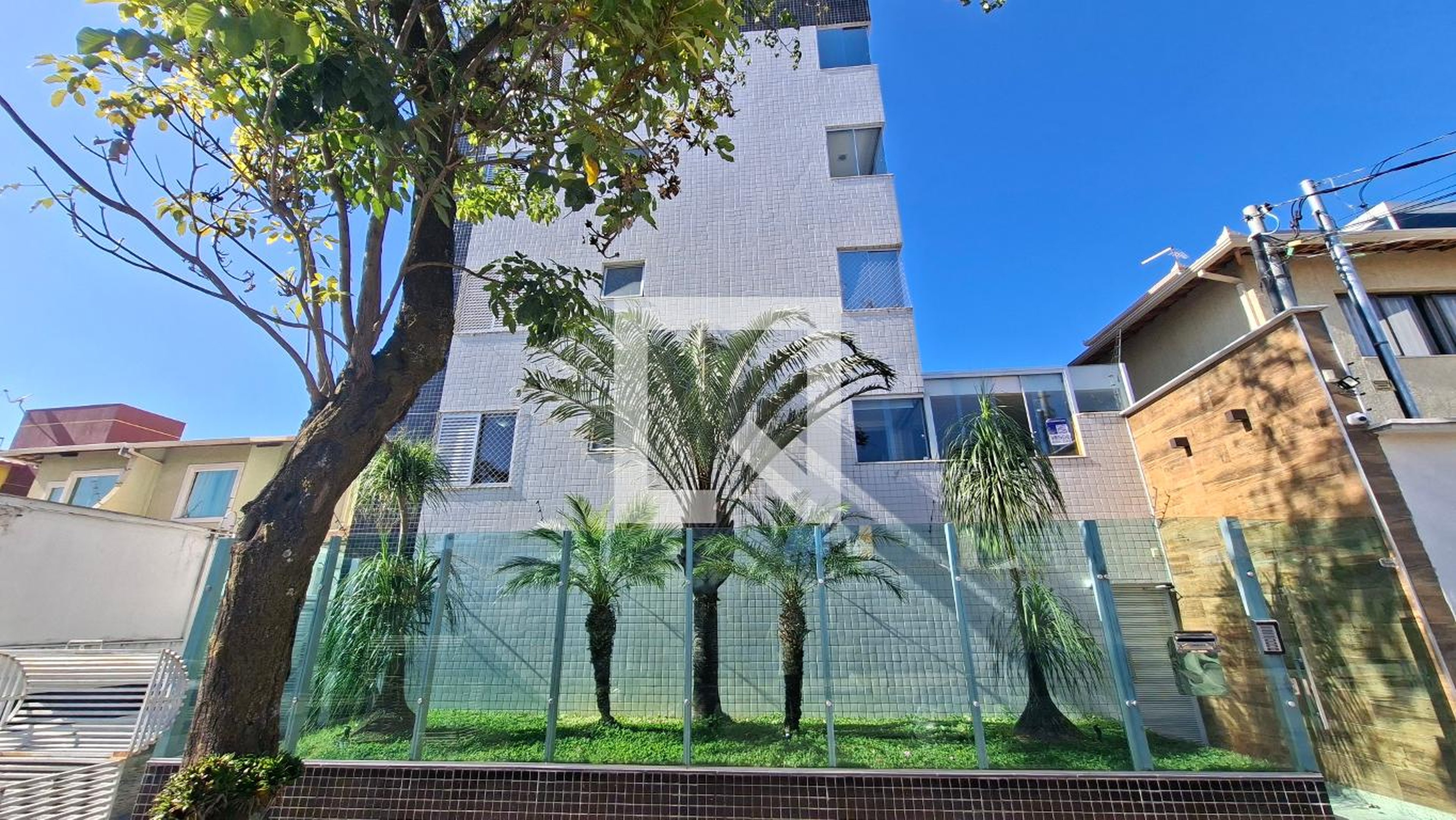 Fachada Condomínio em Rua Castelo Évora, 231