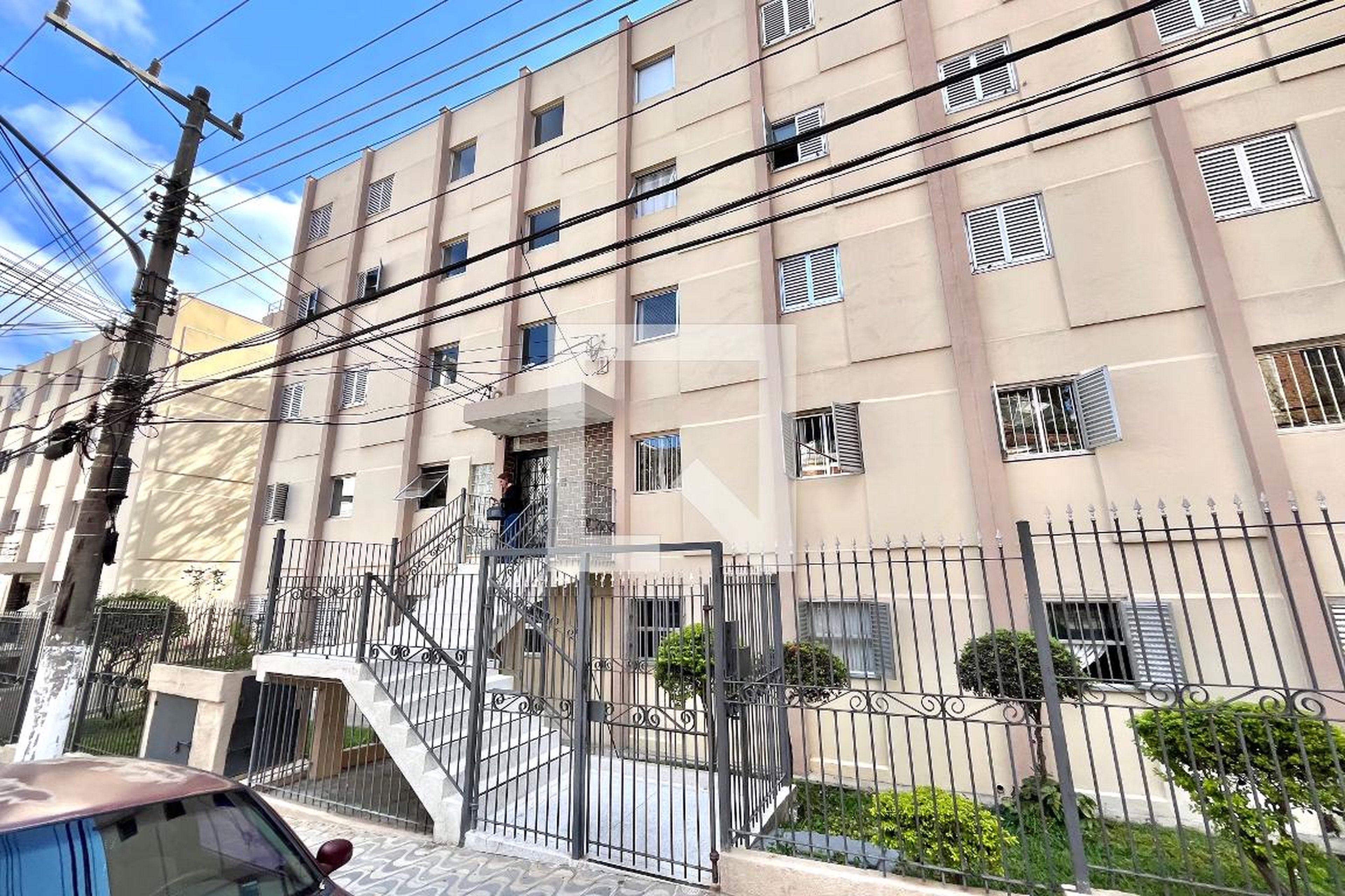 Fachada Condomínio em Rua Tenente Ubirajara Monory, 82