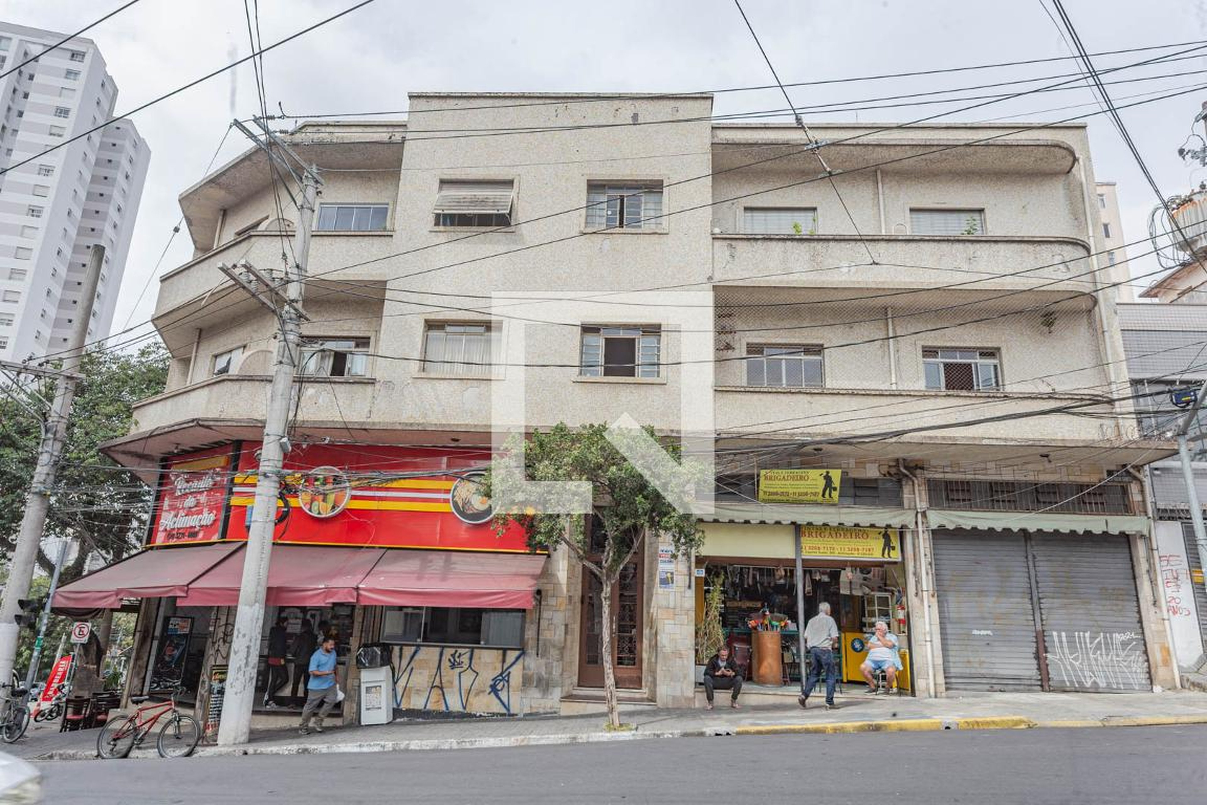 Fachada Condomínio em Rua Espírito Santo, 372