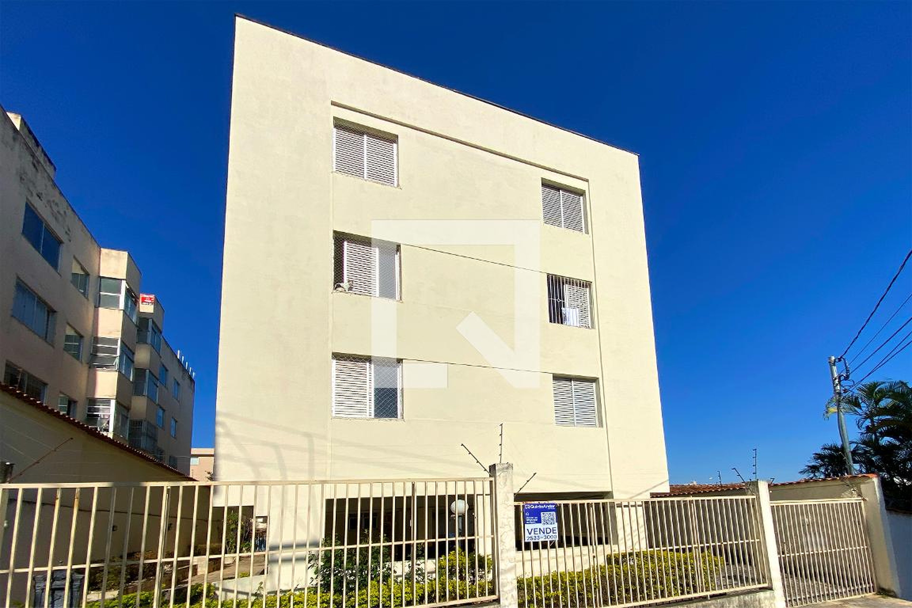 Fachada Condomínio em Rua Rio Espera, 313