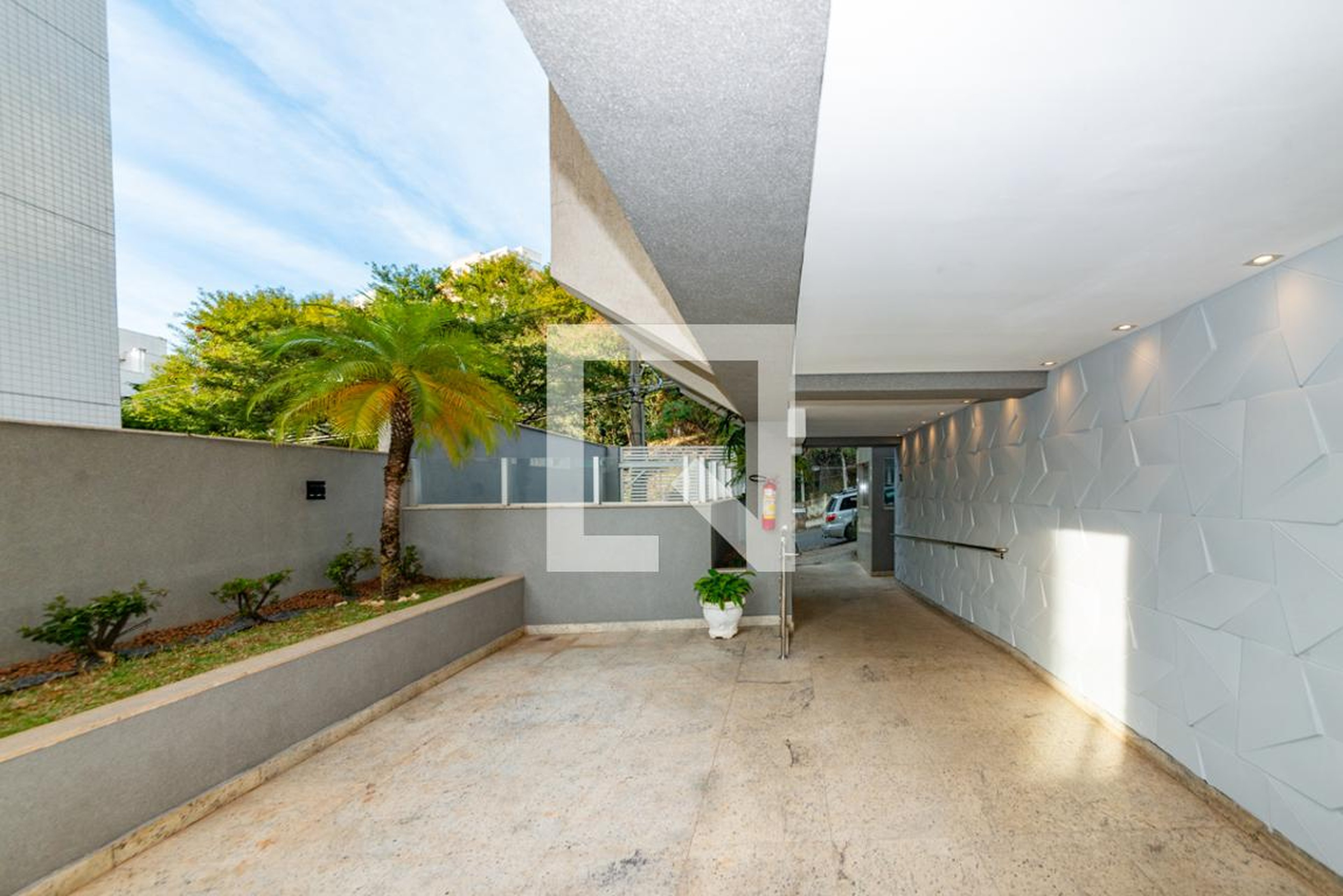 Entrada Condomínio em Rua Geraldo Lúcio Vasconcelos, 715