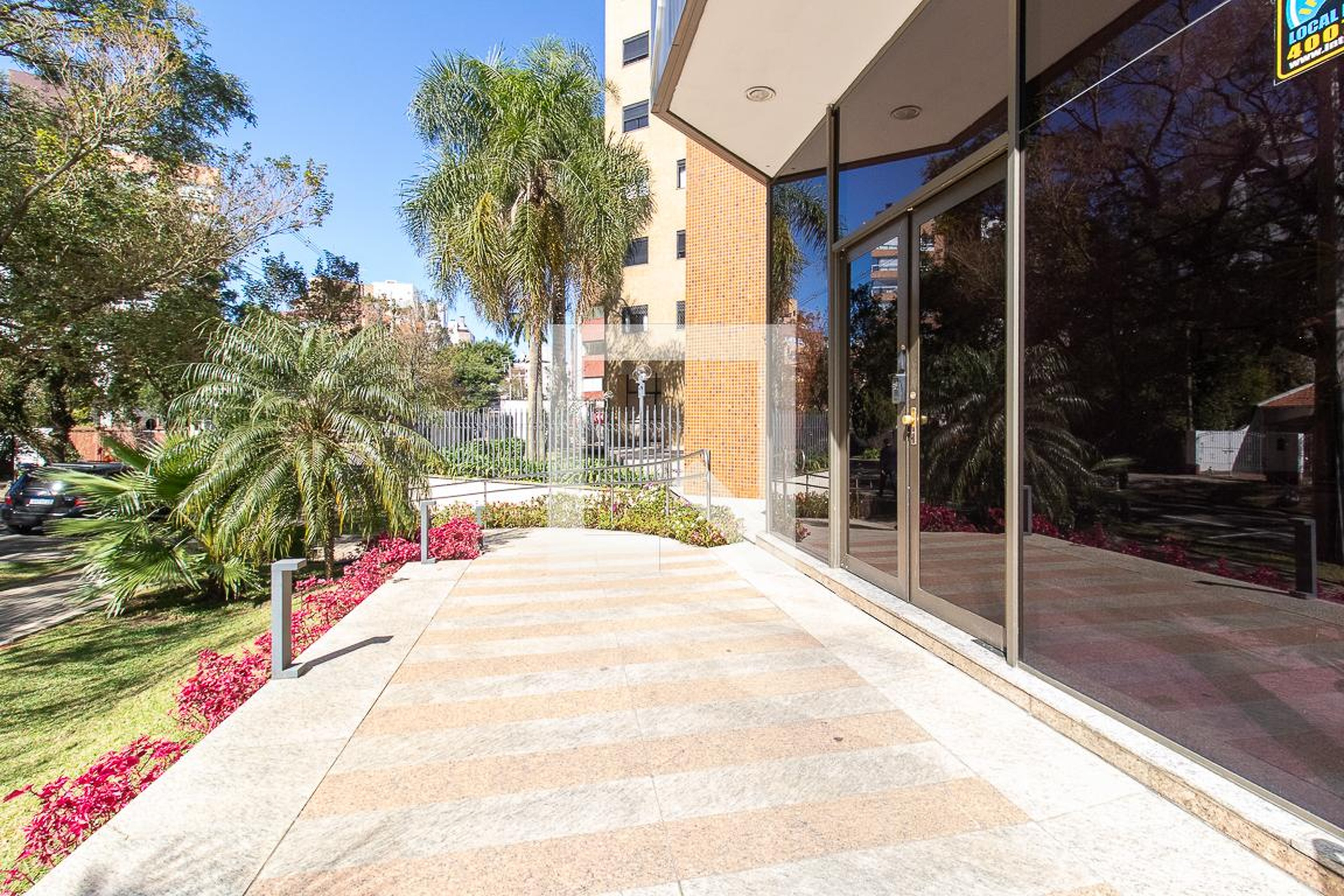 Entrada Condomínio Yubetã