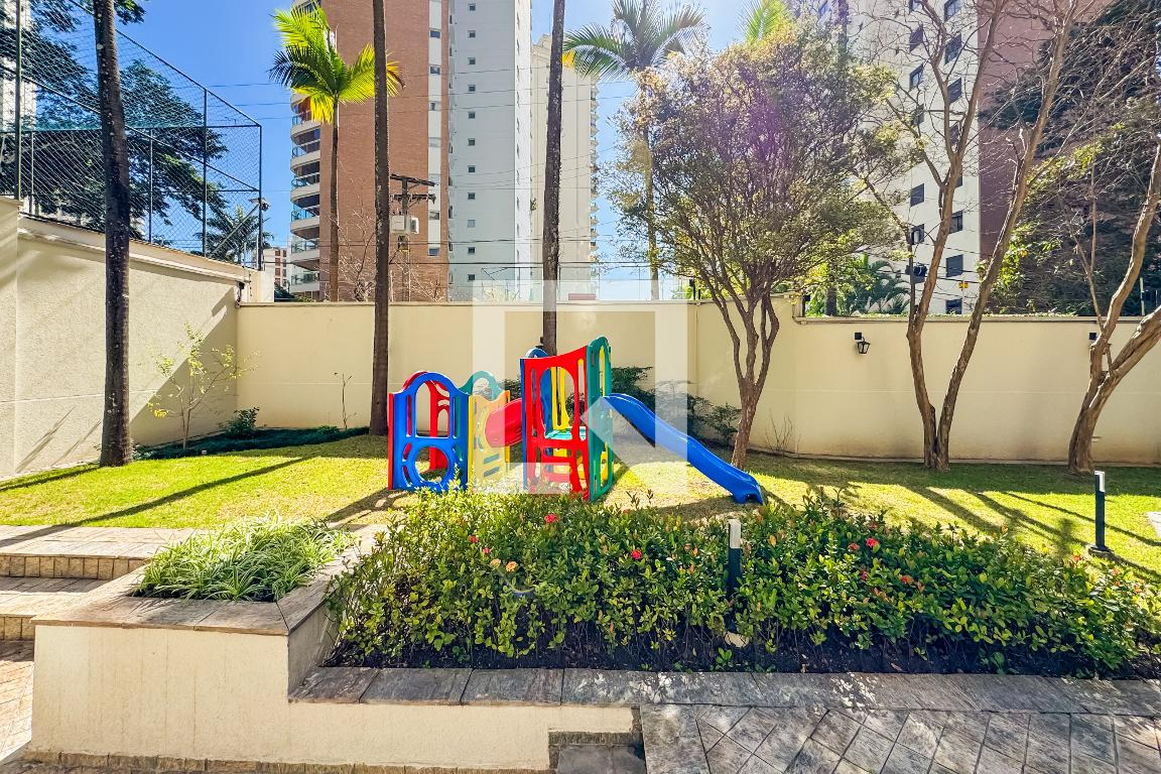 Playground - Porto de Marselha