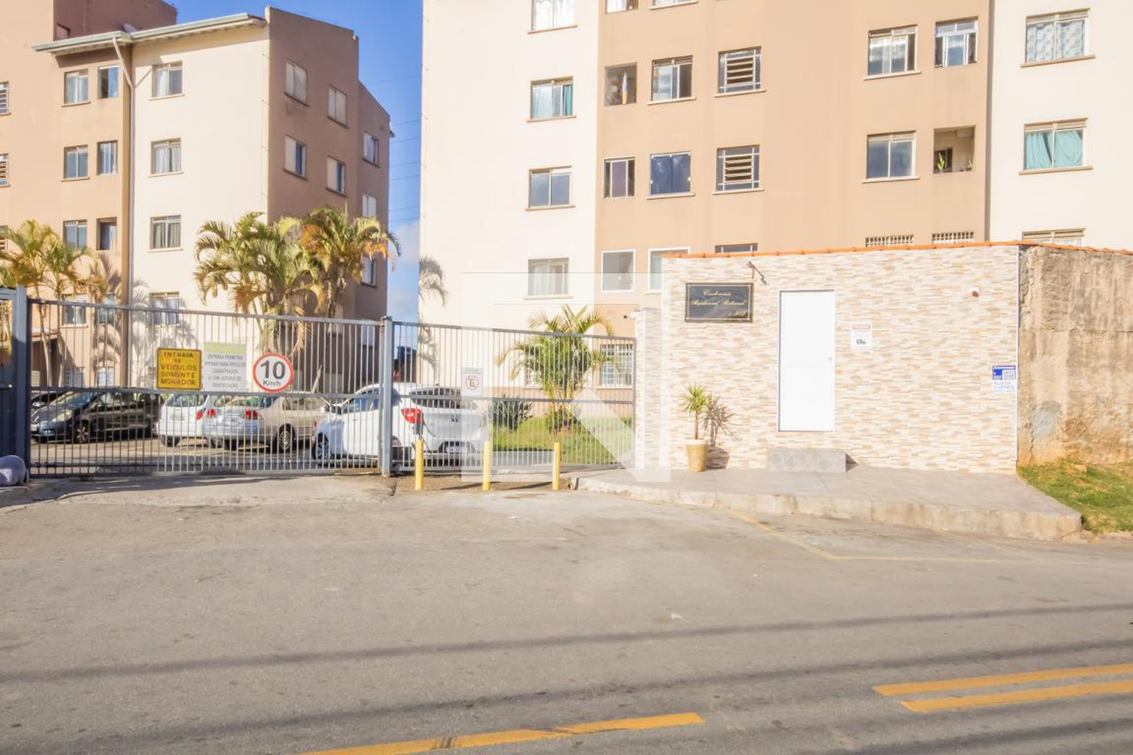 Fachada Condomínio Res. Rodoanel Padroeira