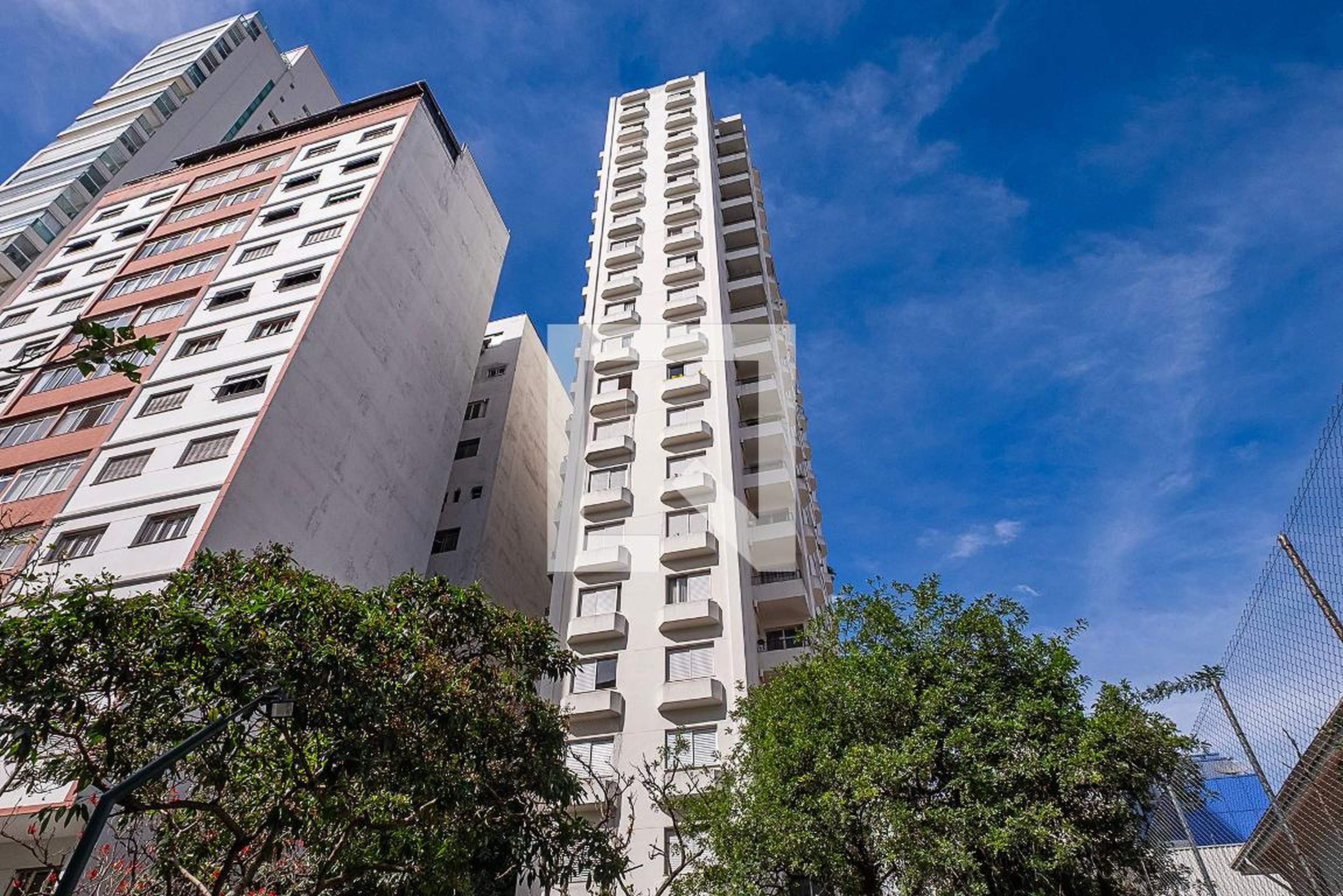 Fachada Condomínio Manhattan Studio